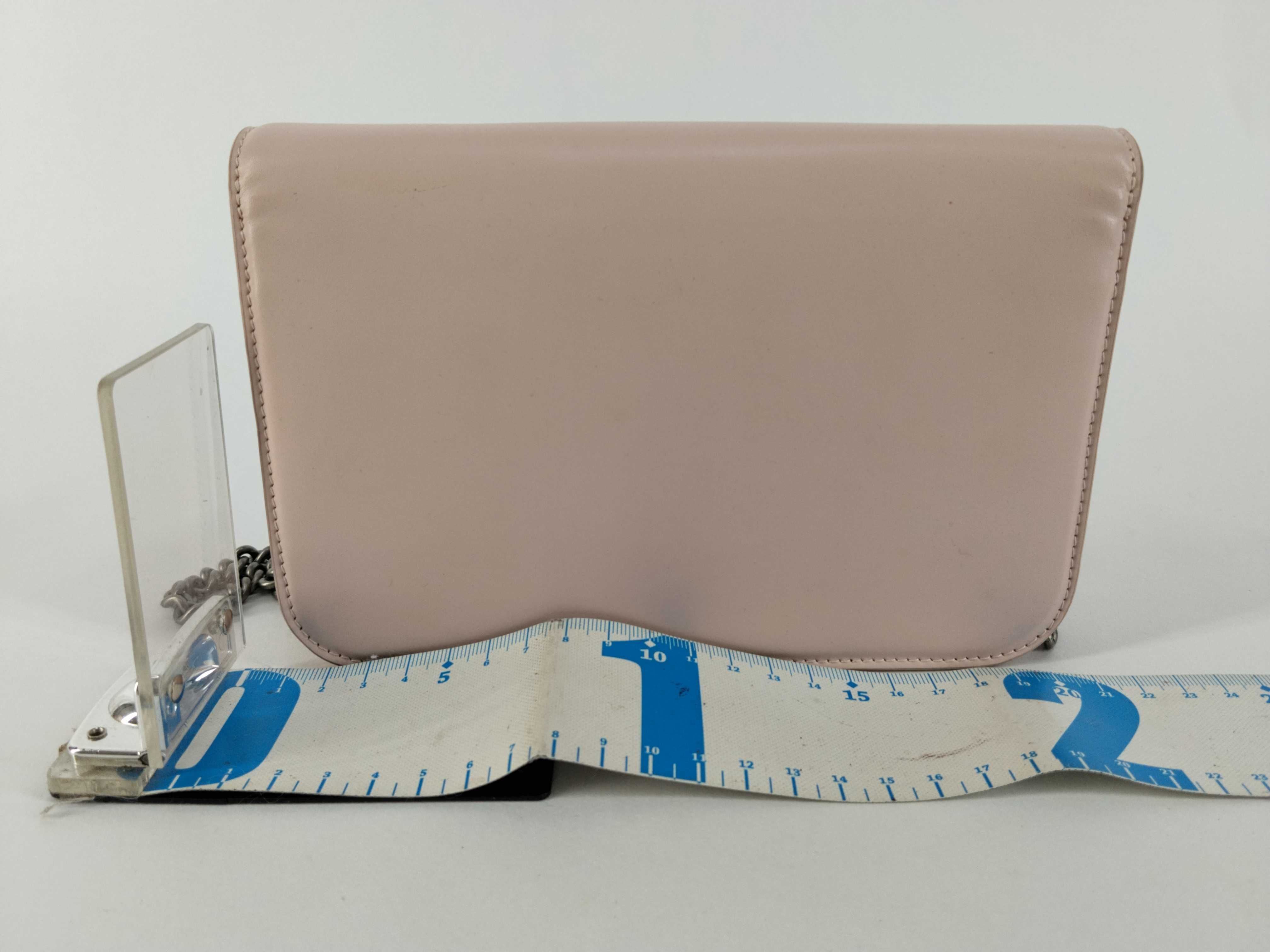 B. Wallet-on-Chain Shoulder Bag — view 2