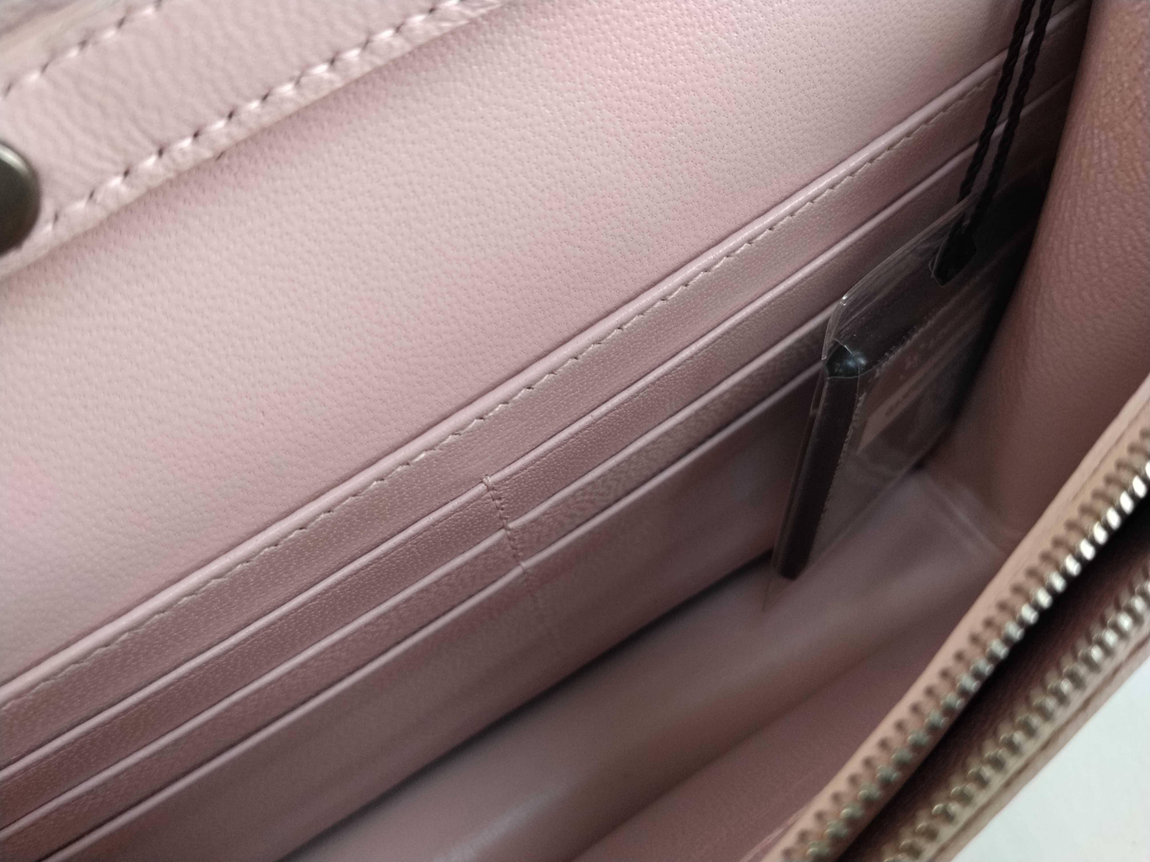 B. Wallet-on-Chain Shoulder Bag — view 11