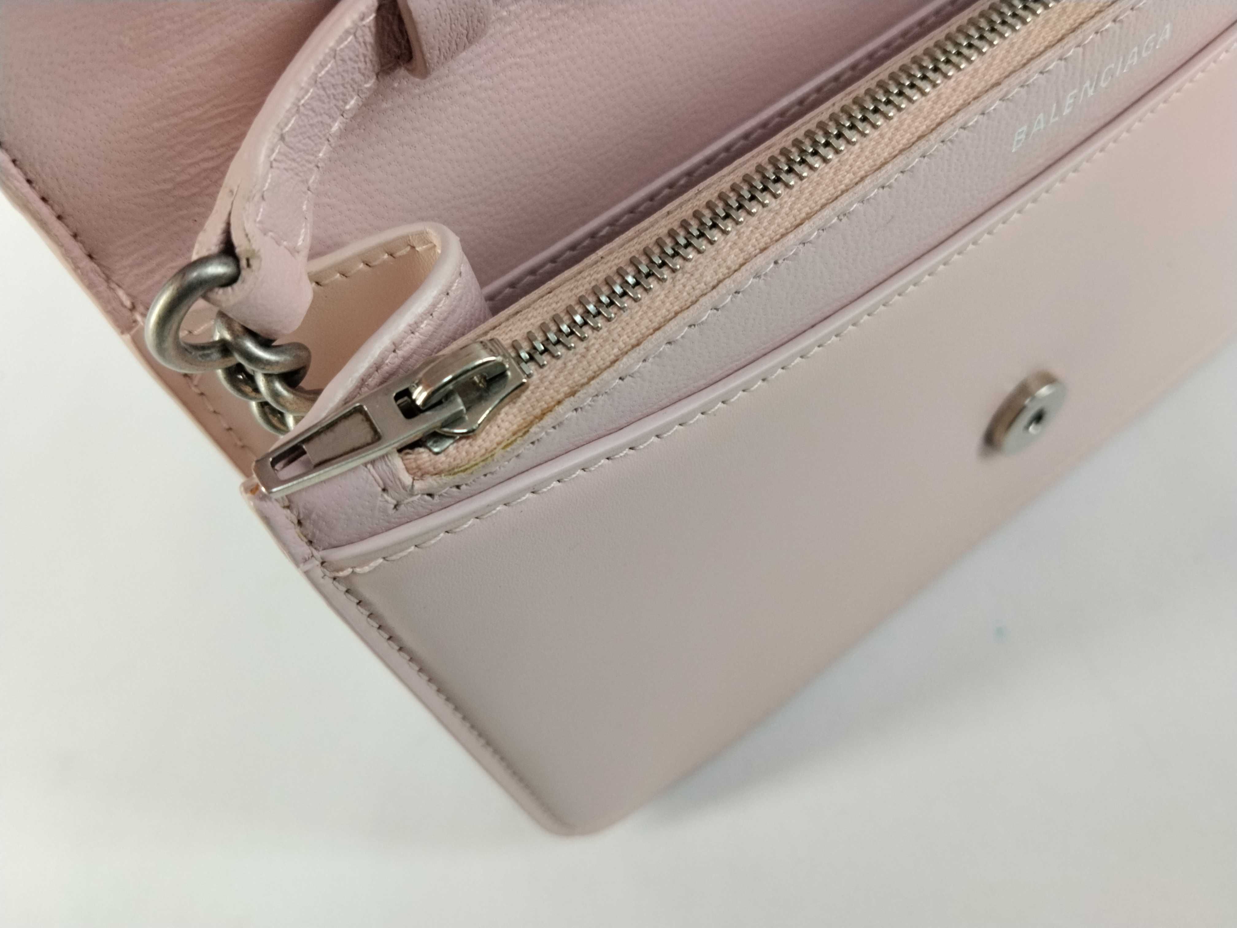 B. Wallet-on-Chain Shoulder Bag — view 14