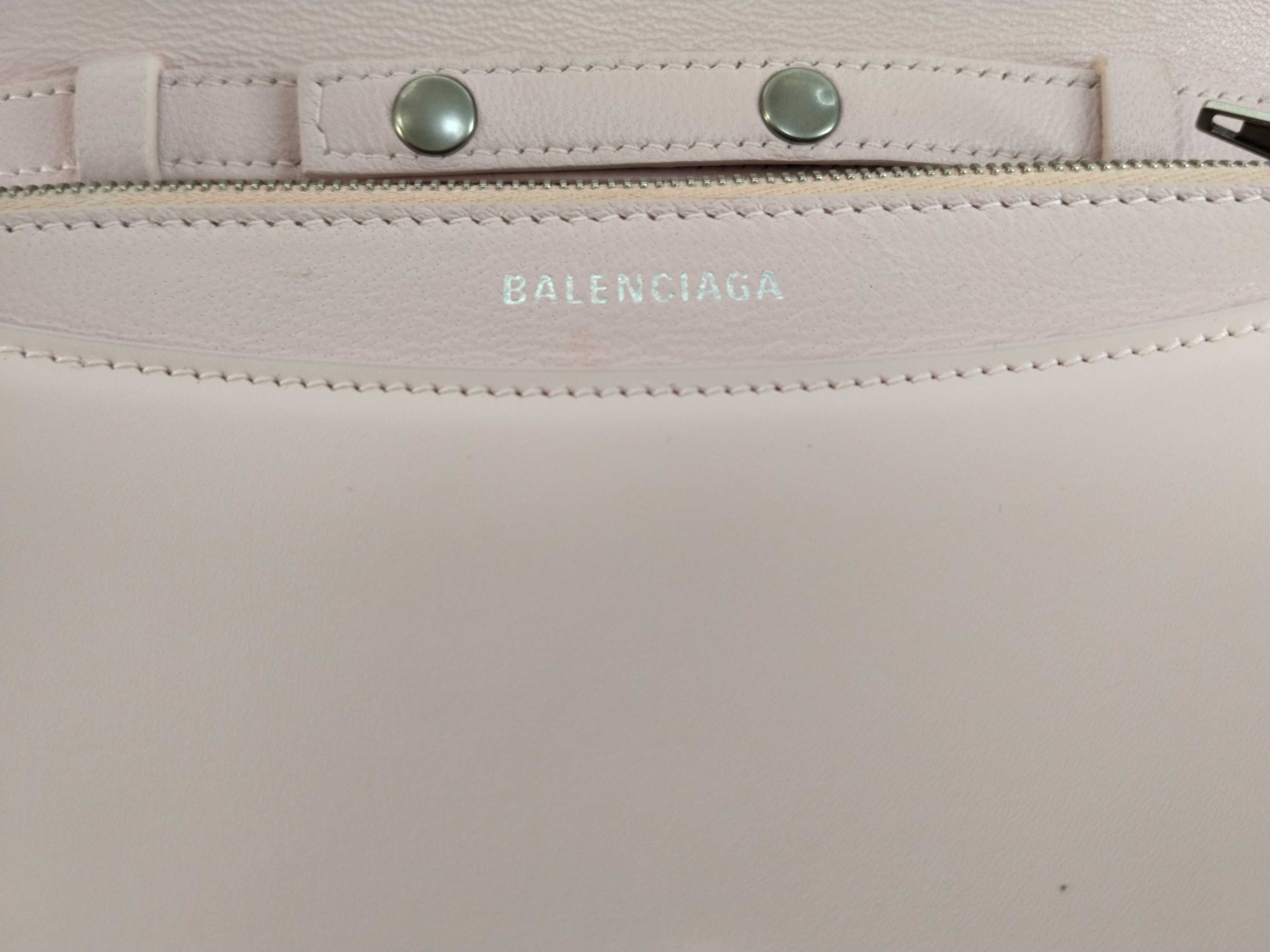 B. Wallet-on-Chain Shoulder Bag — view 10