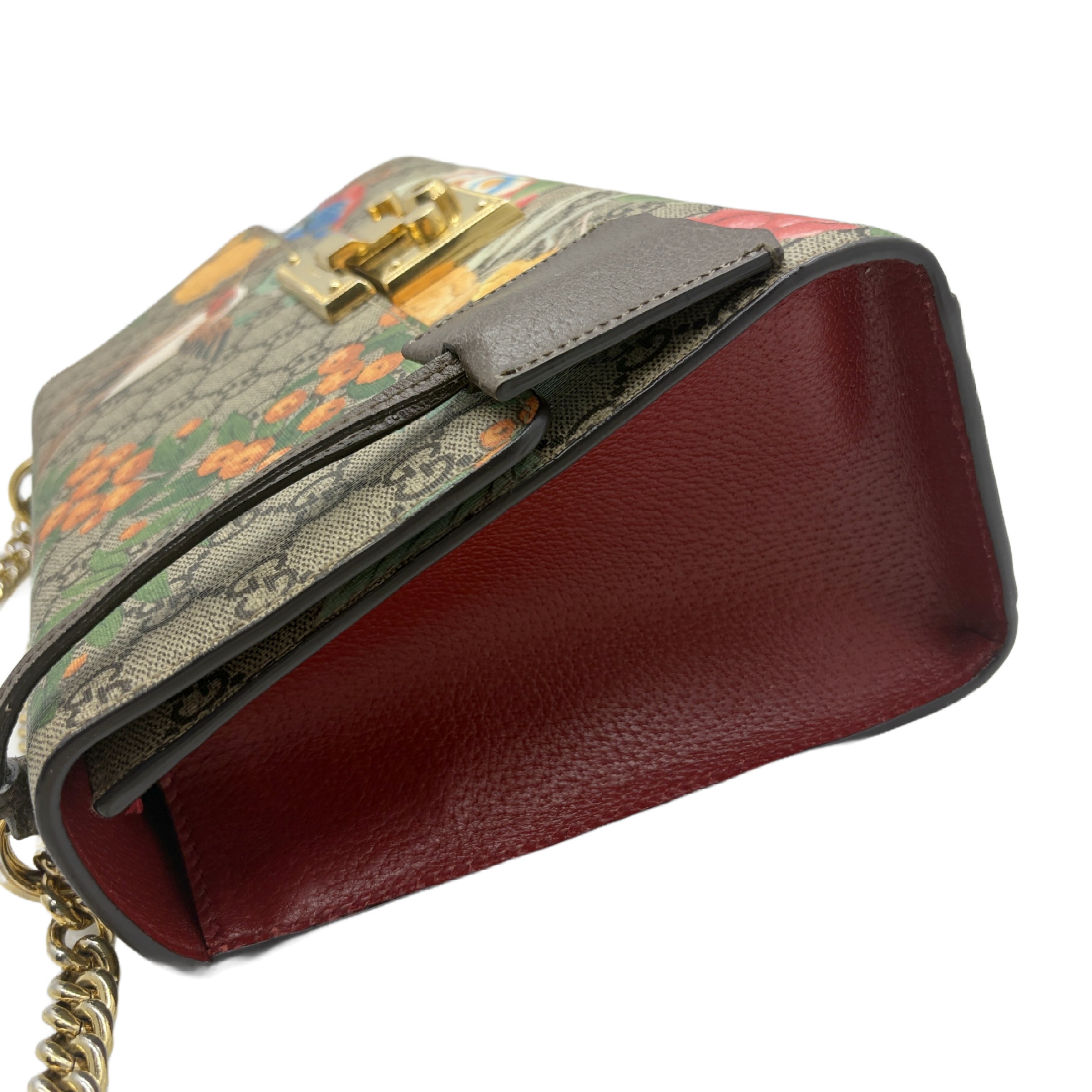 GG Supreme Padlock Shoulder Bag — view 3