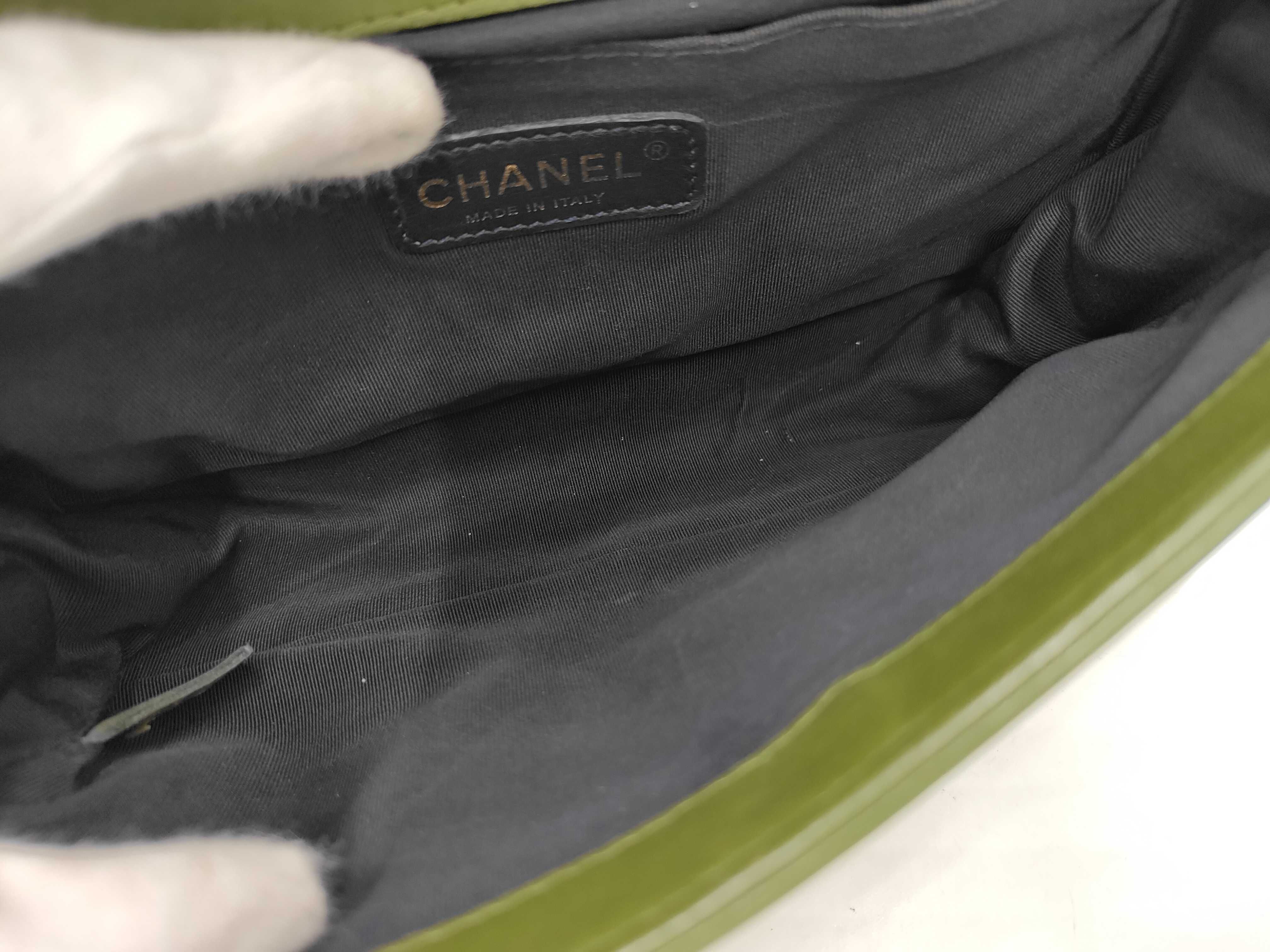 Boy Chanel Medium Chain Bag (Tweed) Shoulder Bag — view 5