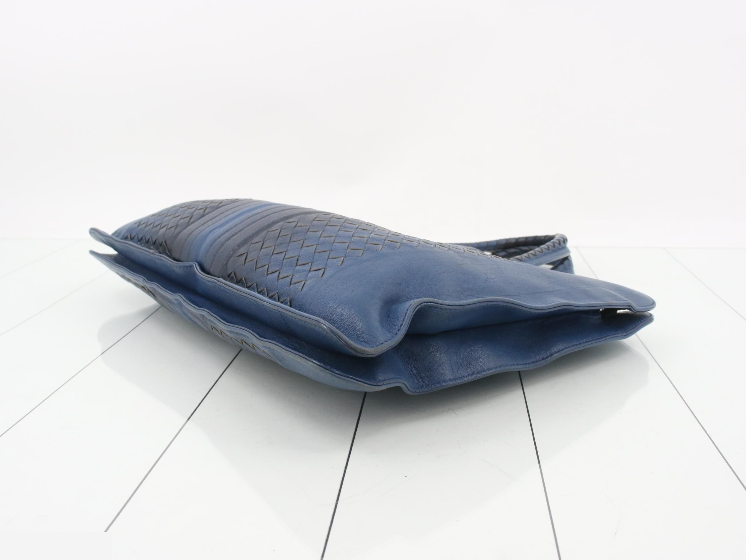 Handbag, Intrecciato leather — view 6