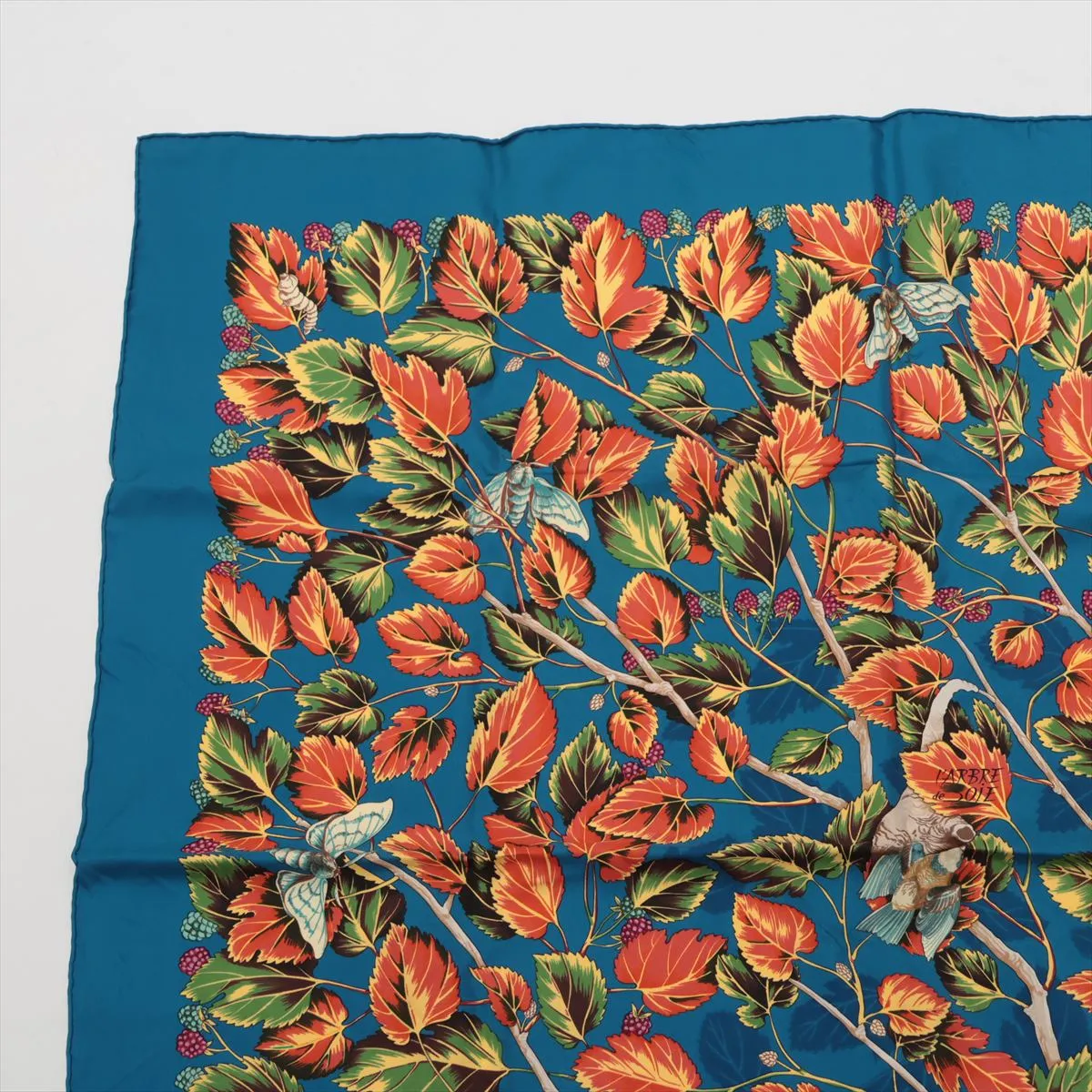Carre 90 l'ARBRE de SOiE Silk tree Mulberry tree and silkworm Scarf Silk Blue — view 2