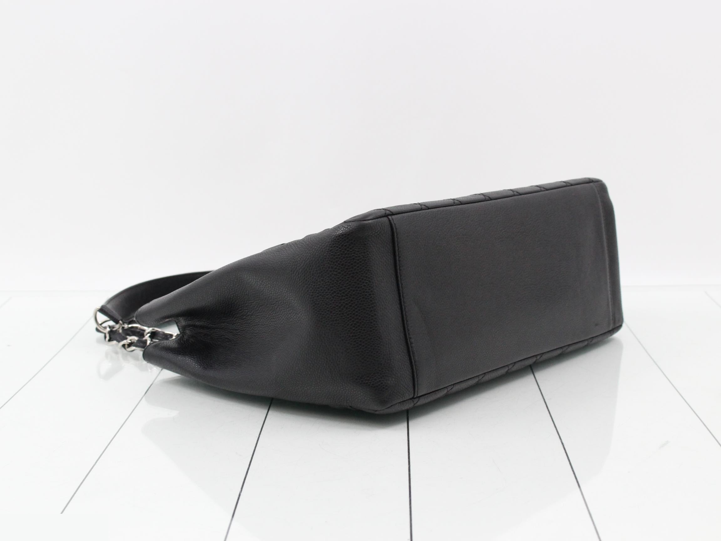 Caviar skin chain handbag — view 5