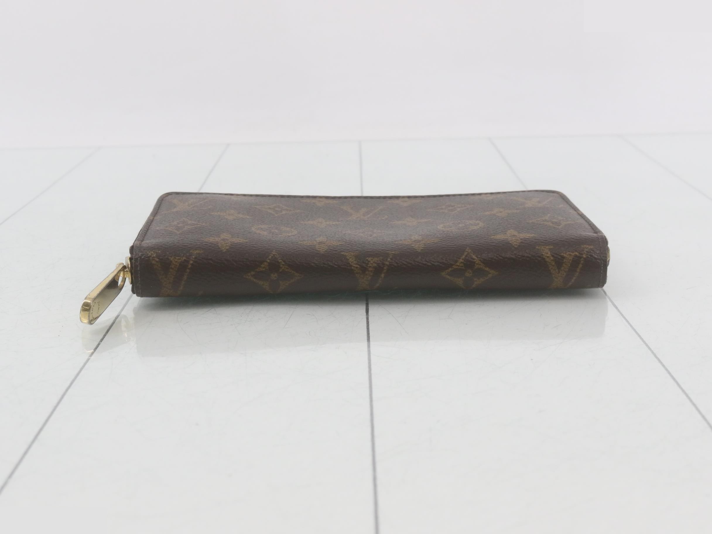 Zippy Wallet — view 3