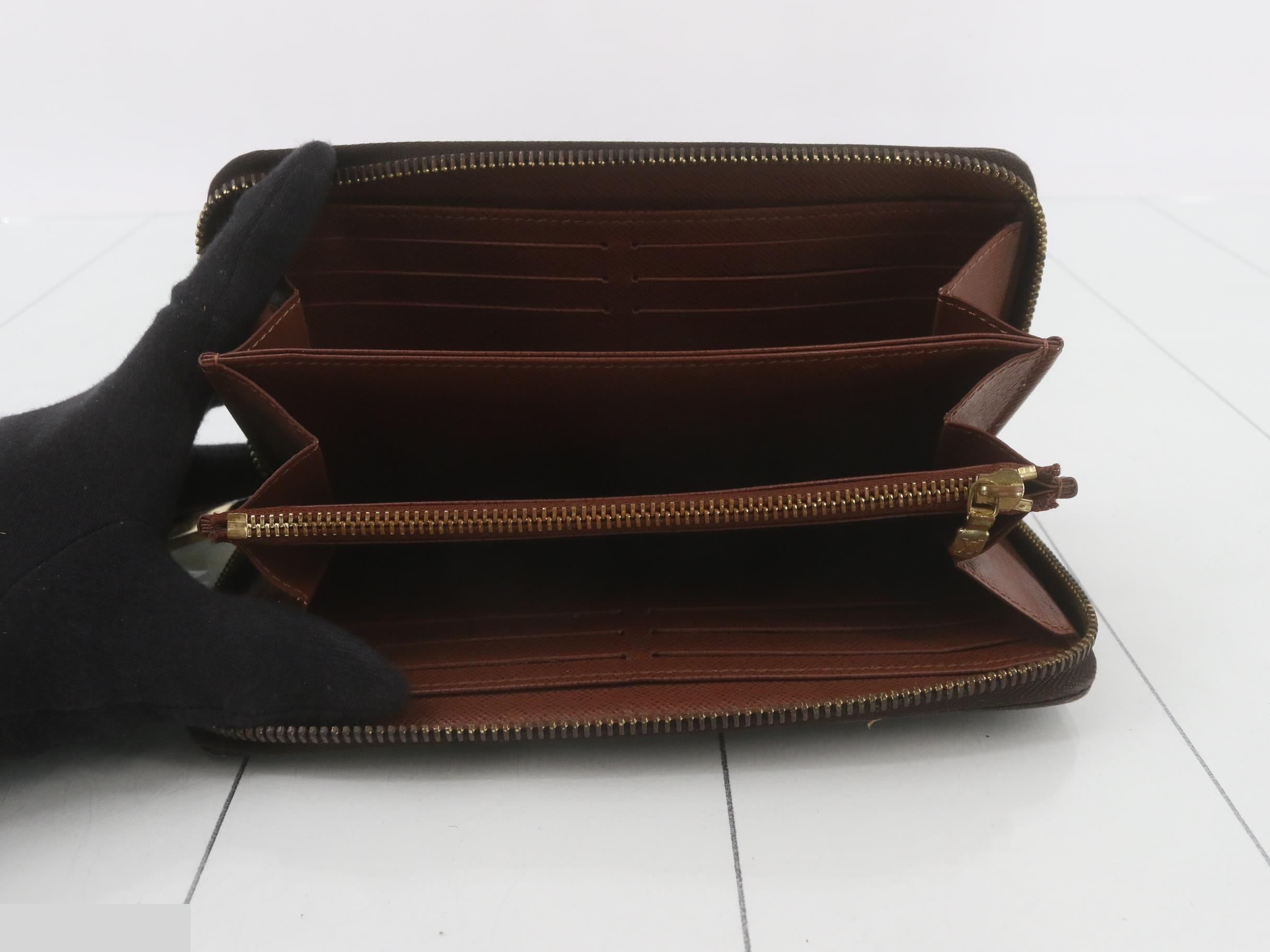 Zippy Wallet — view 4
