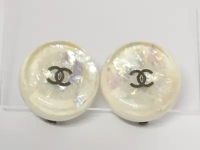 Coco White Earrings