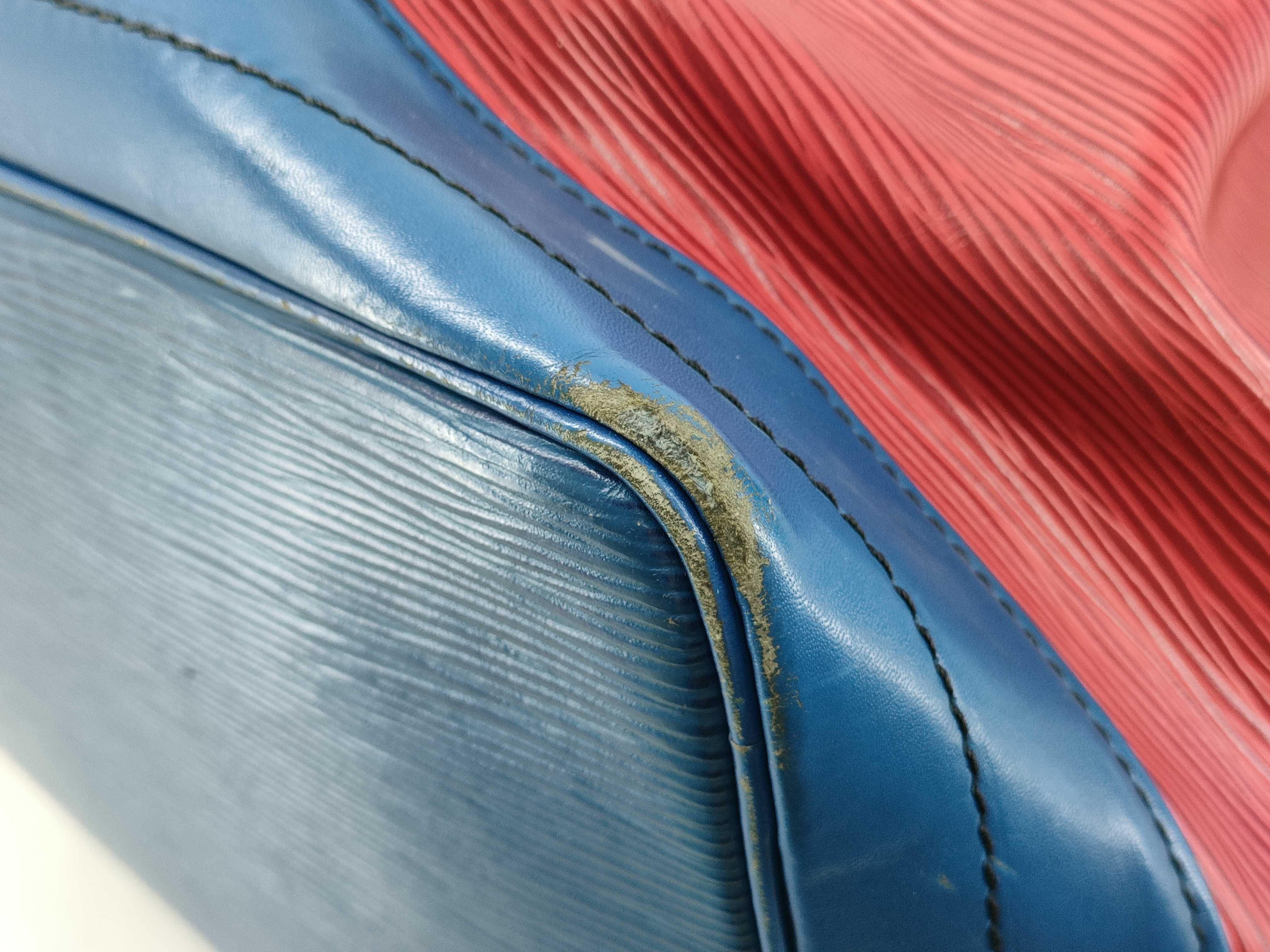 Epi Louis Vuitton Noe Shoulder Bag — view 4