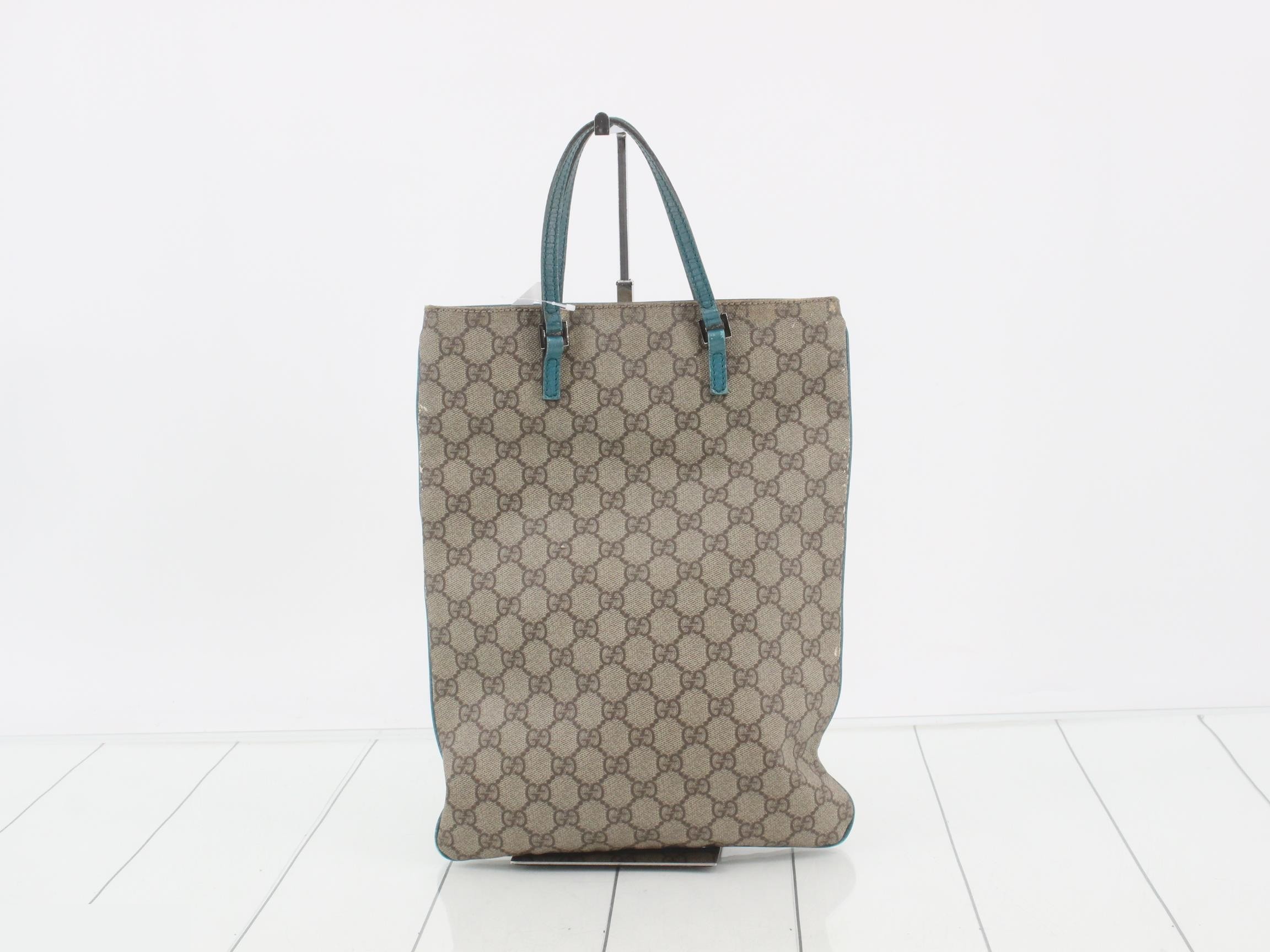GG Supreme Handbag — view 2
