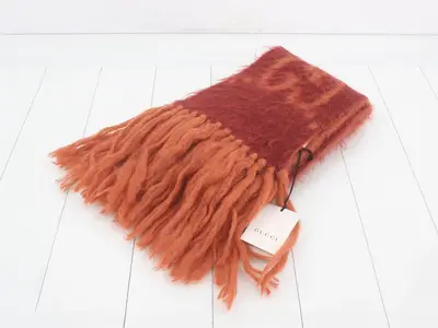 Mohair scarf with tags