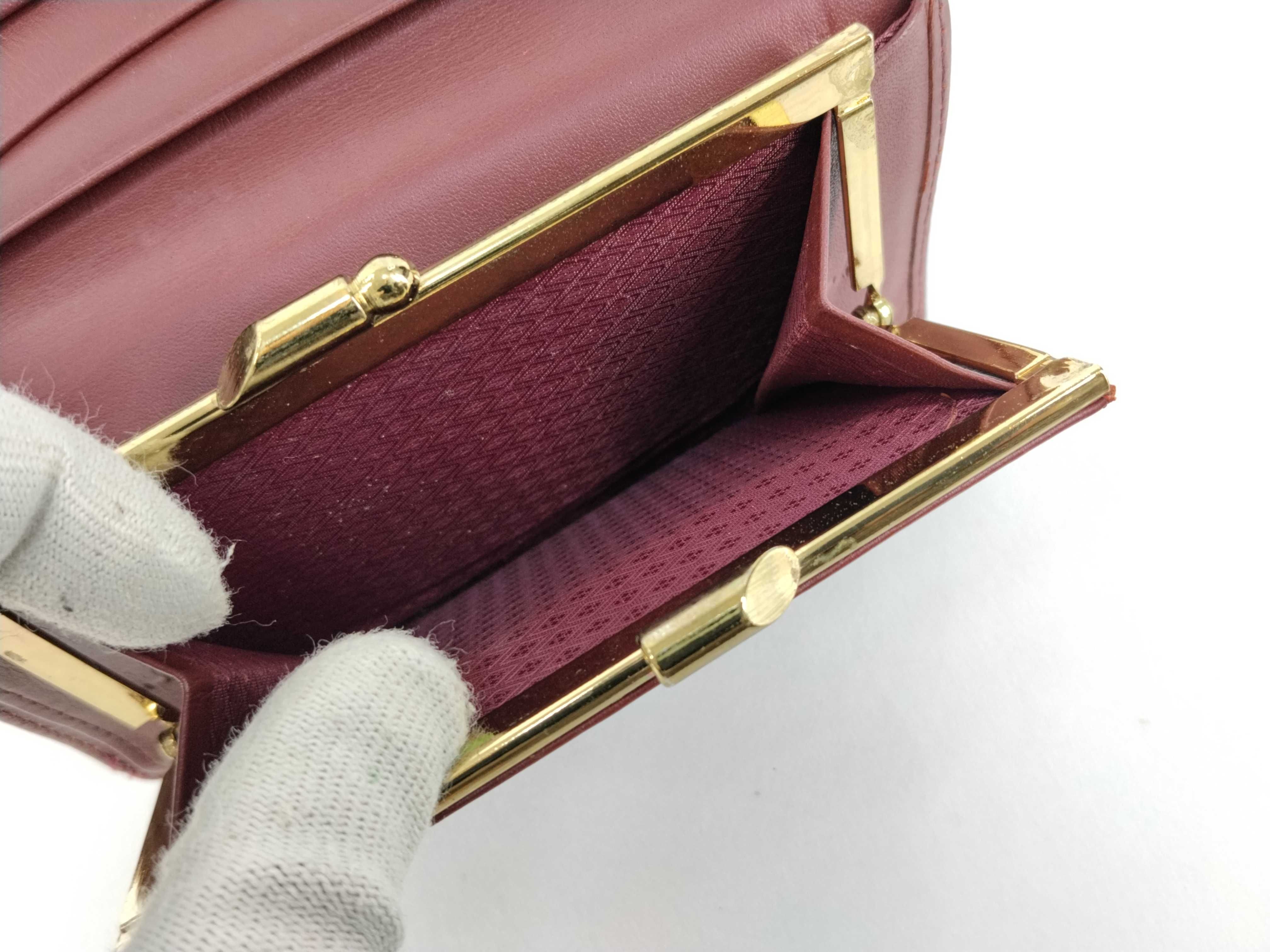 Must Wallet, Red — view 12