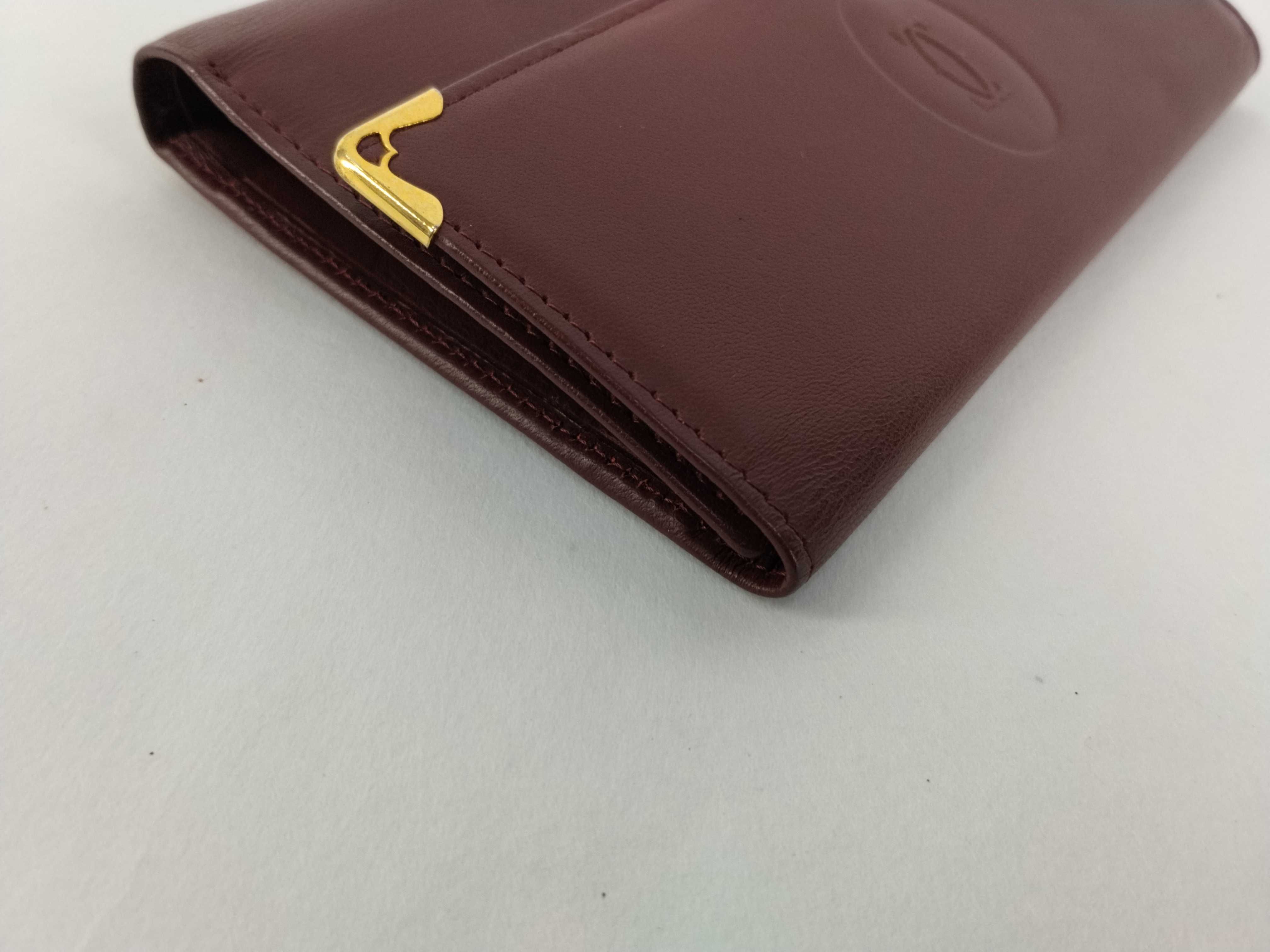 Must Wallet, Red — view 3