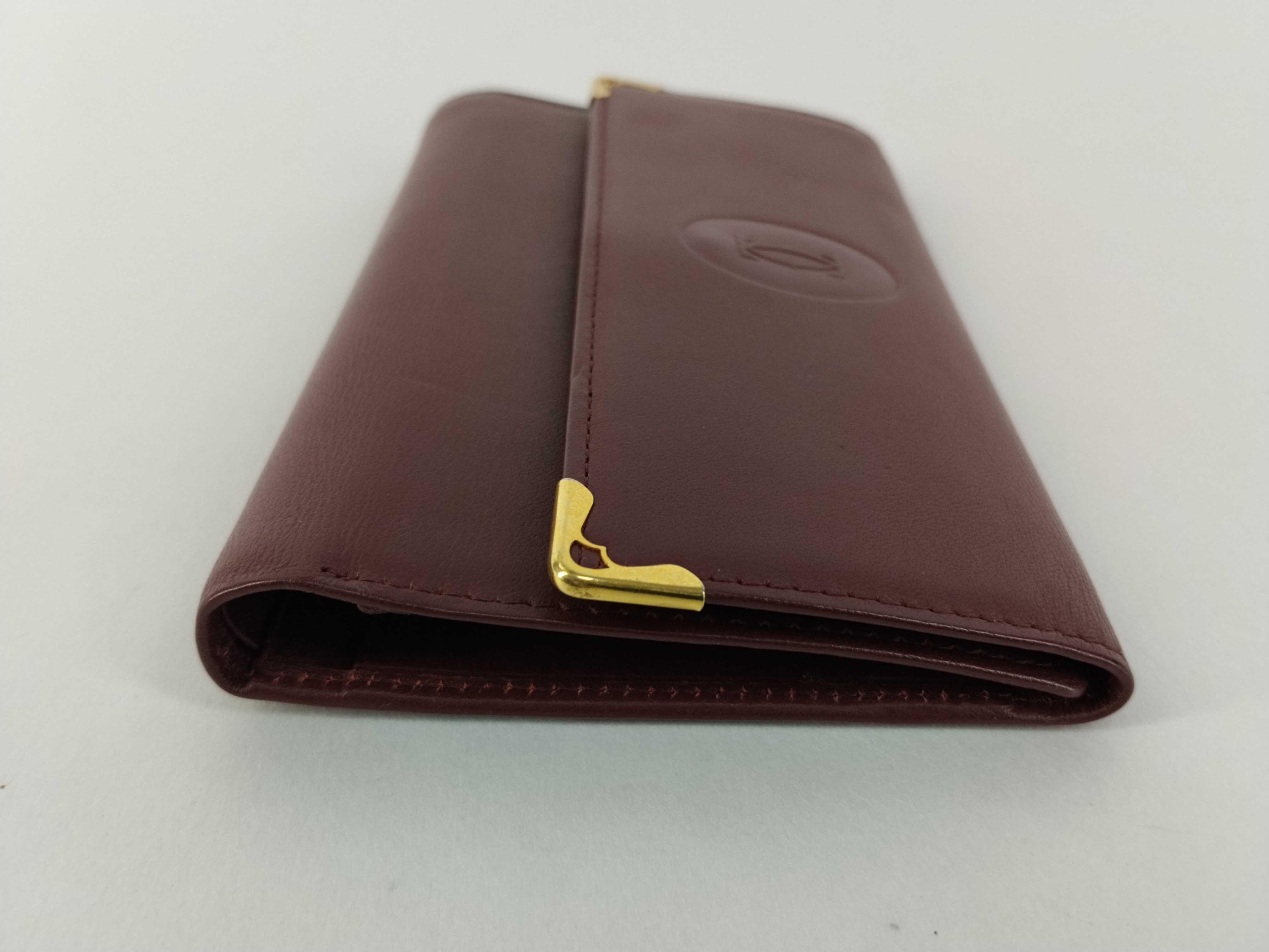 Must Wallet, Red — view 4