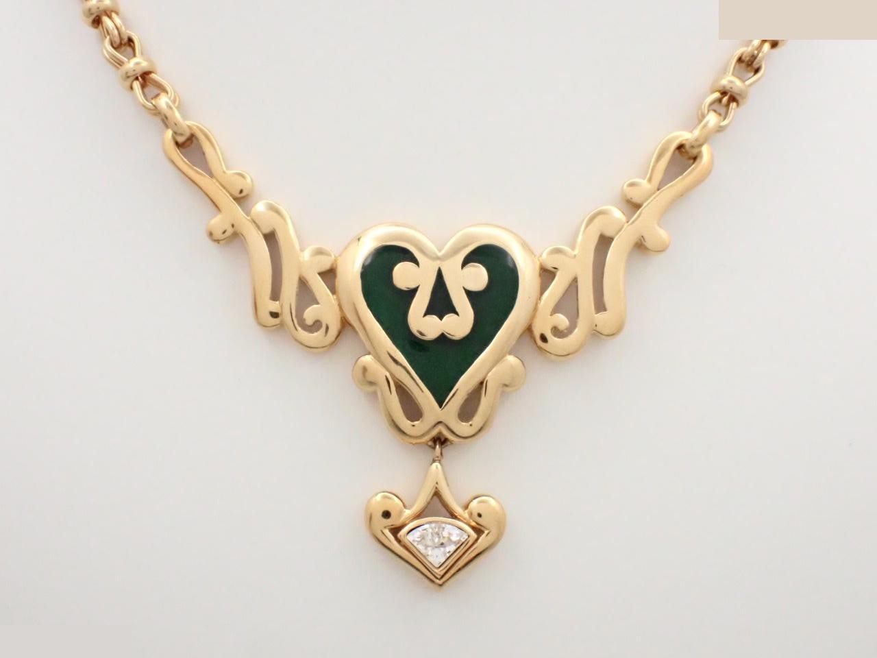Other line: Precious metals, necklaces, pendants, neck circumference approximately 44 cm.
