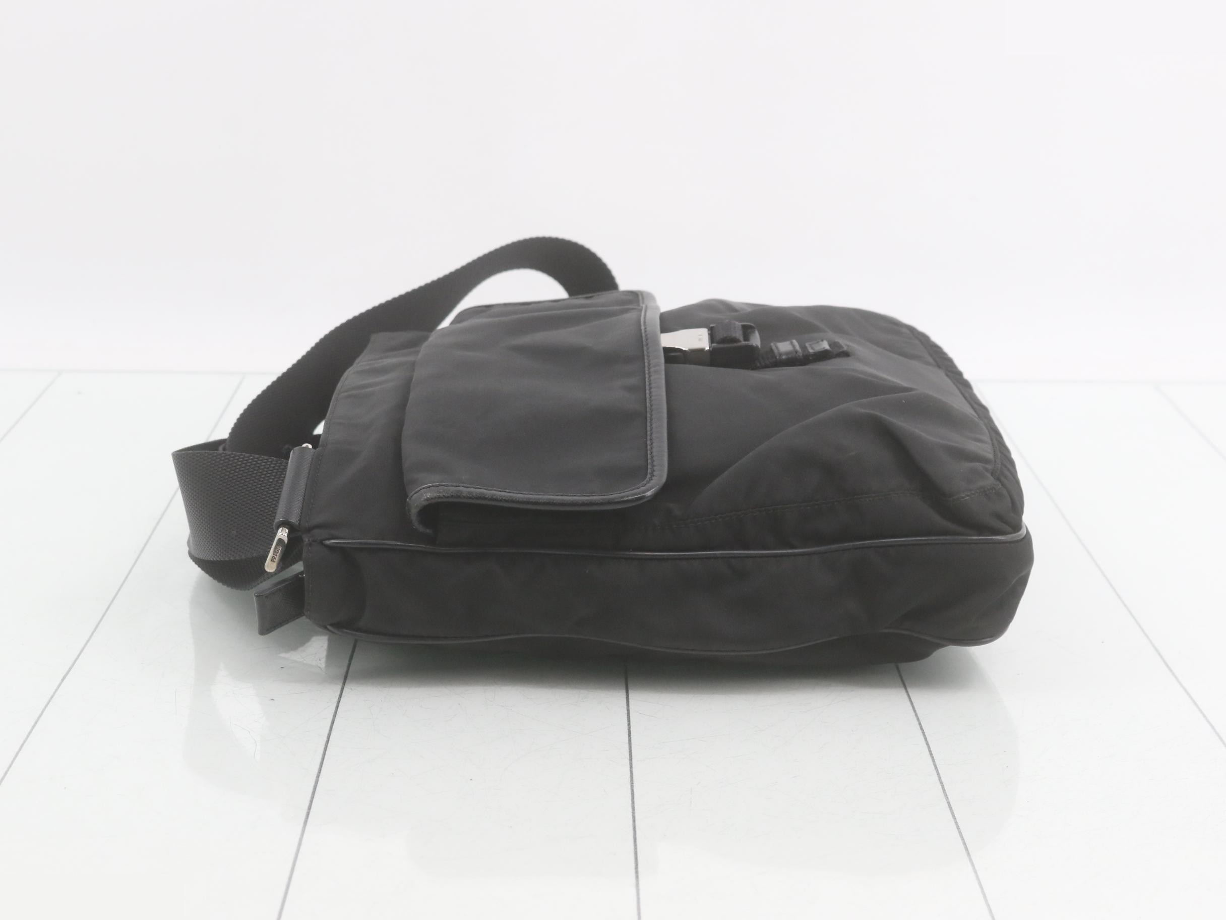 Shoulder bag — view 4