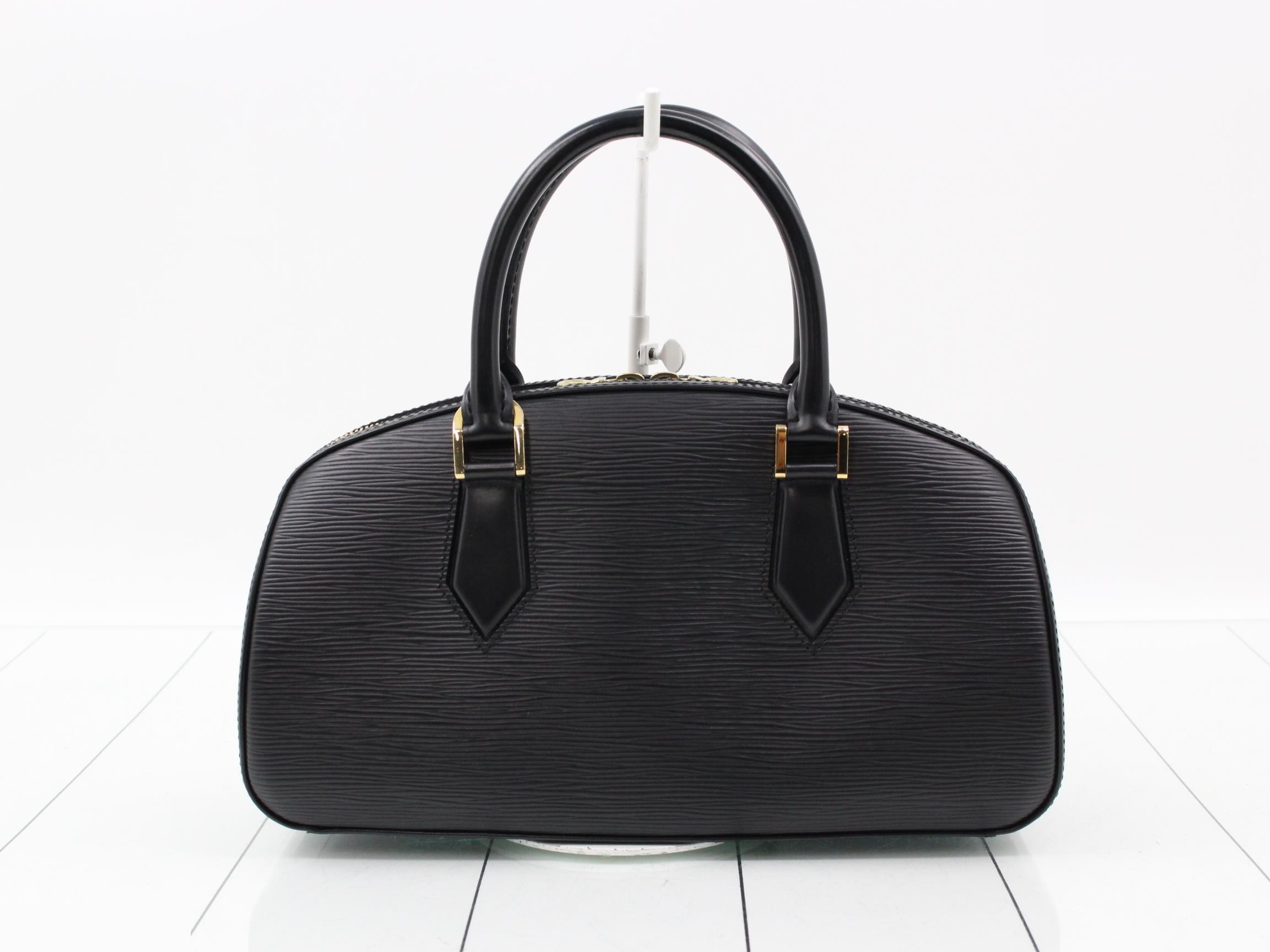 M52082 Jasmine Noir