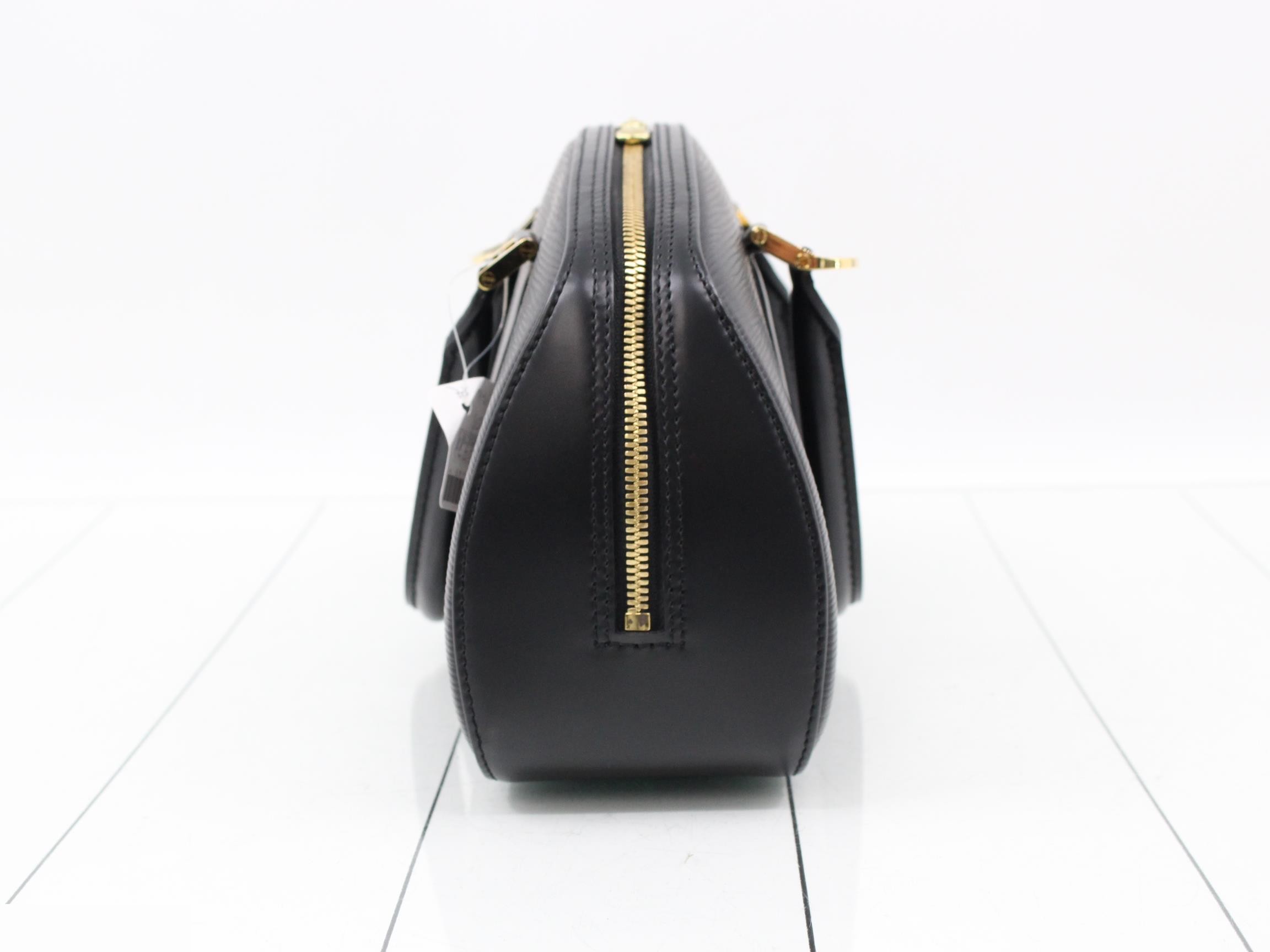 M52082 Jasmine Noir — view 4