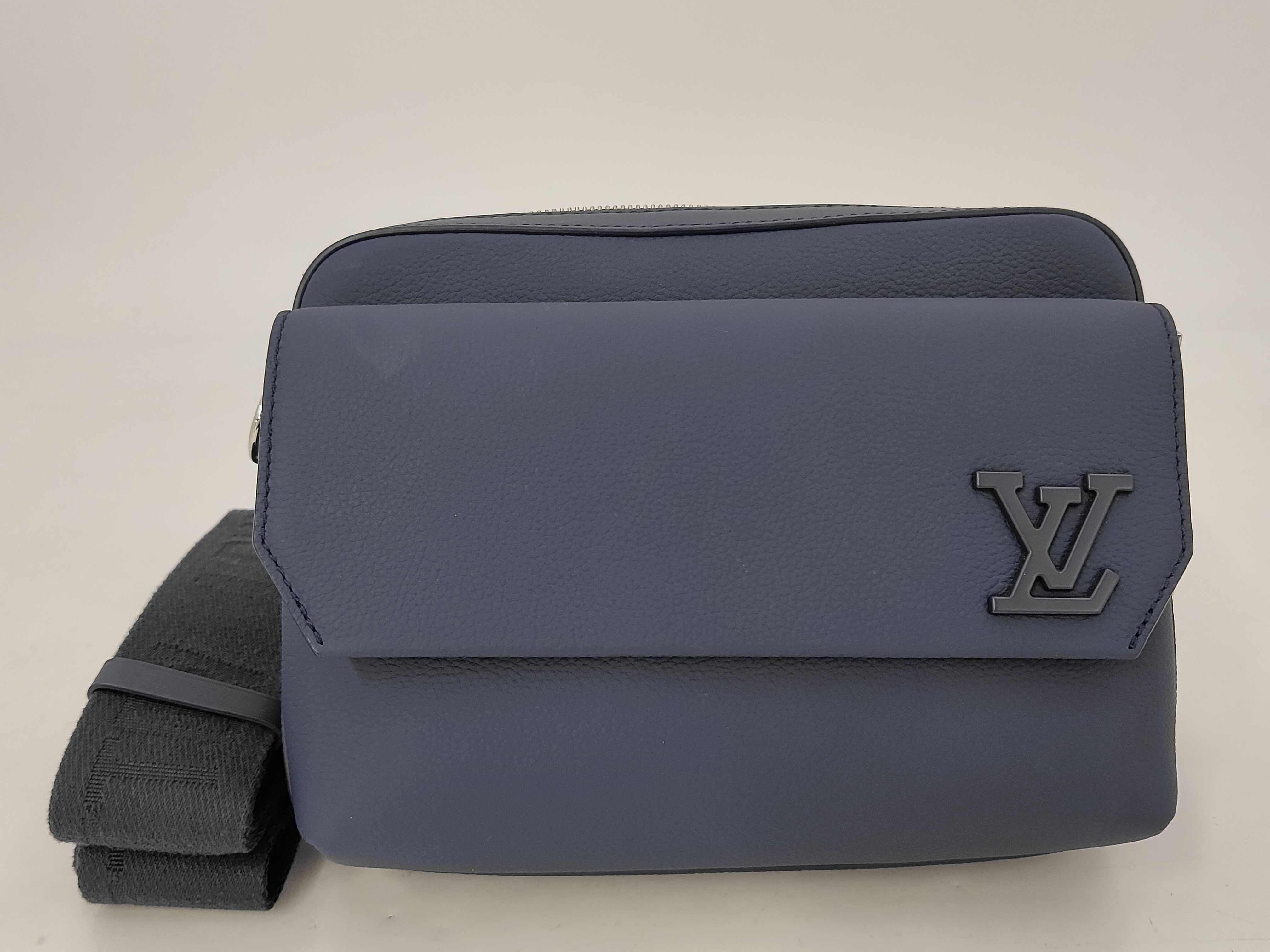 Aerogram Fastline Messenger Shoulder Bag
