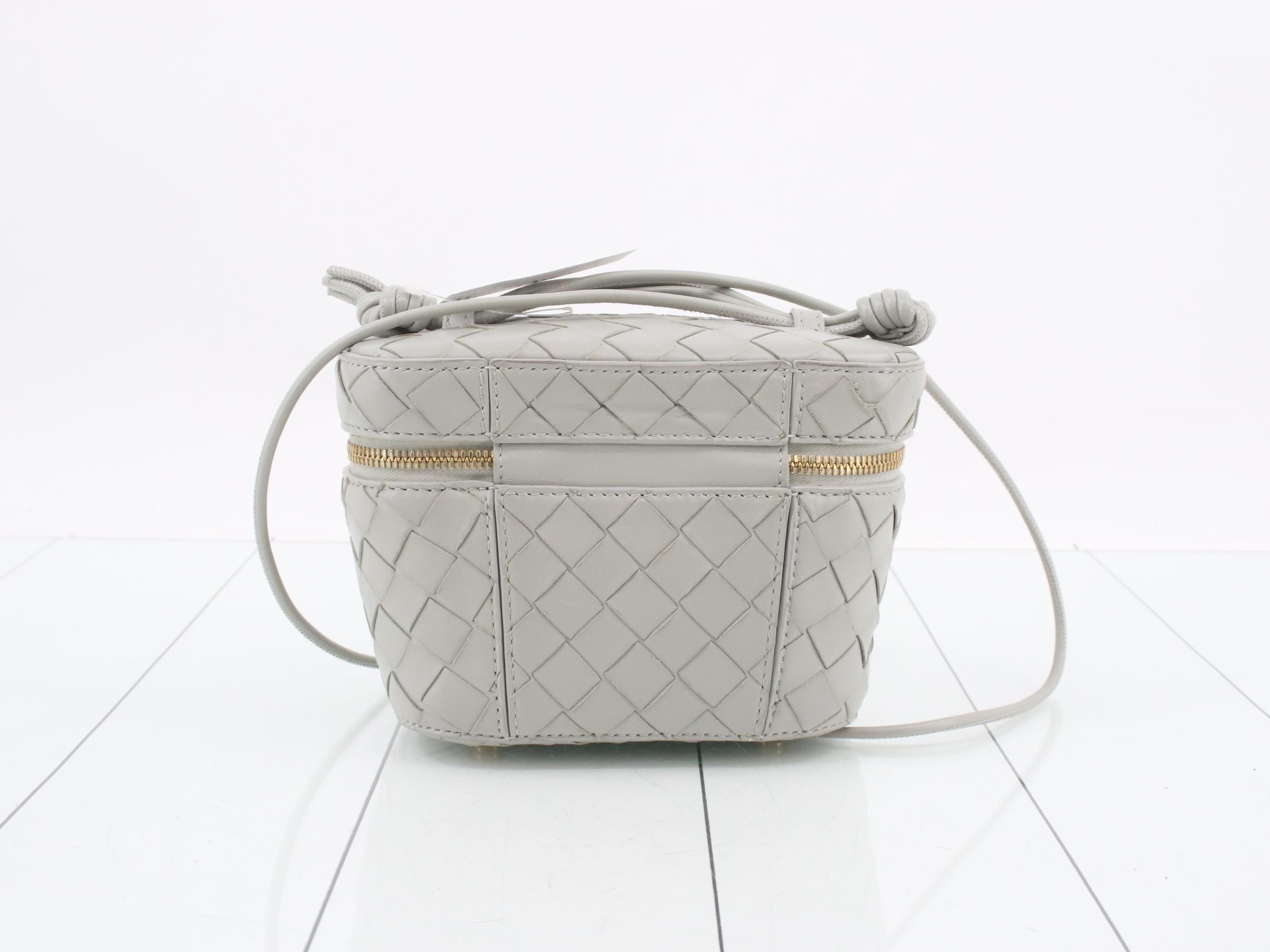 Banban Vanity Intrecciato (Bag) - Shoulder Bag — view 2