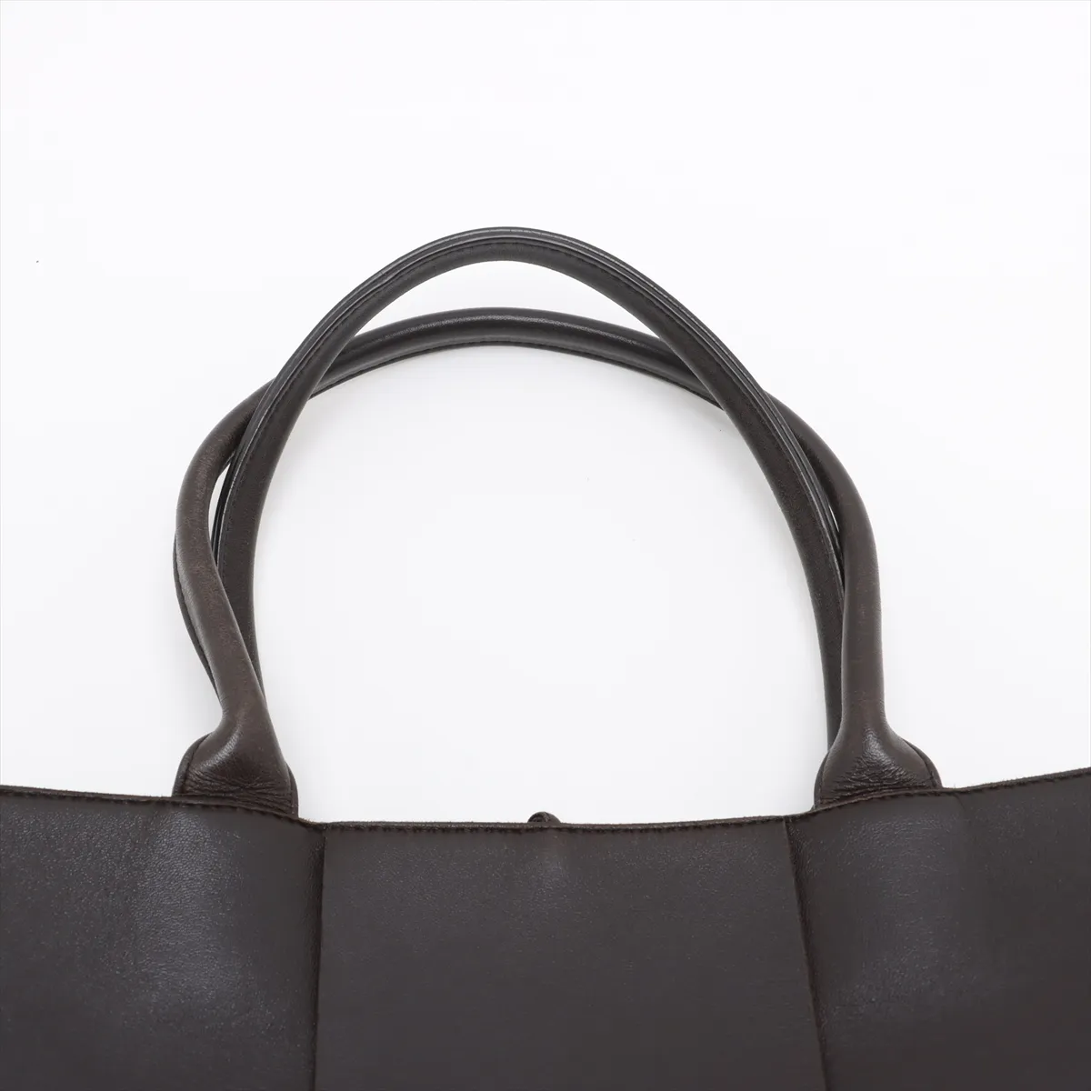 Maxi Intrecciato The Arco Tote Leather Tote Bag Brown — view 6