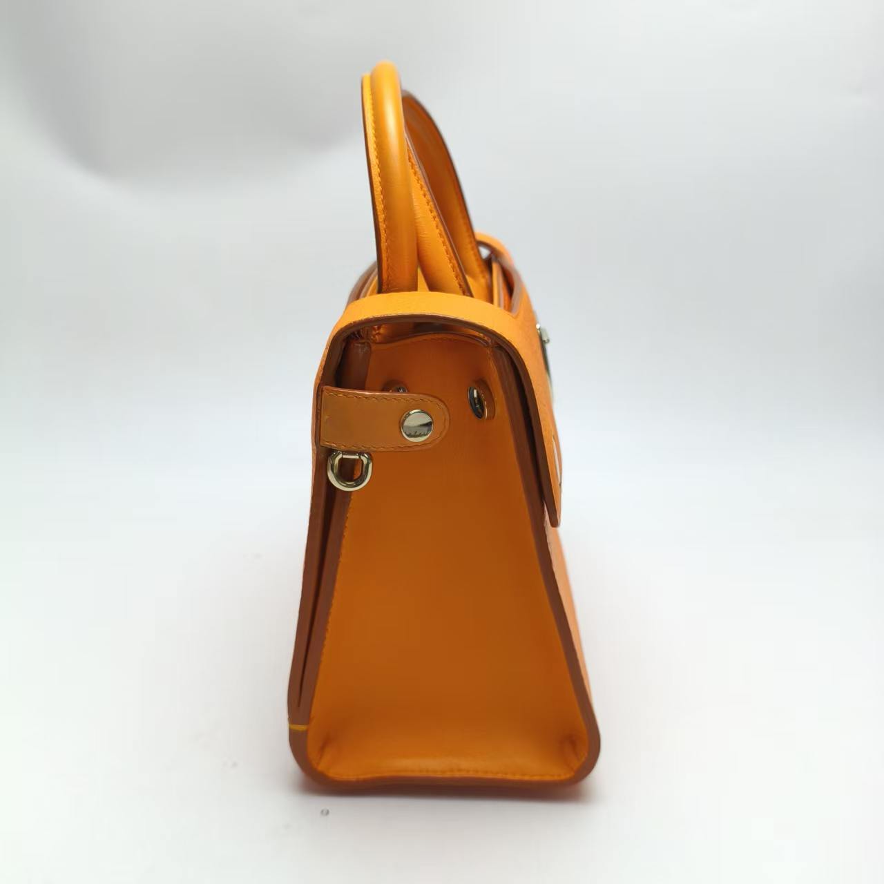 【*Shipped from: China*】Dior DiorEver Leather Shoulder Bag — view 4