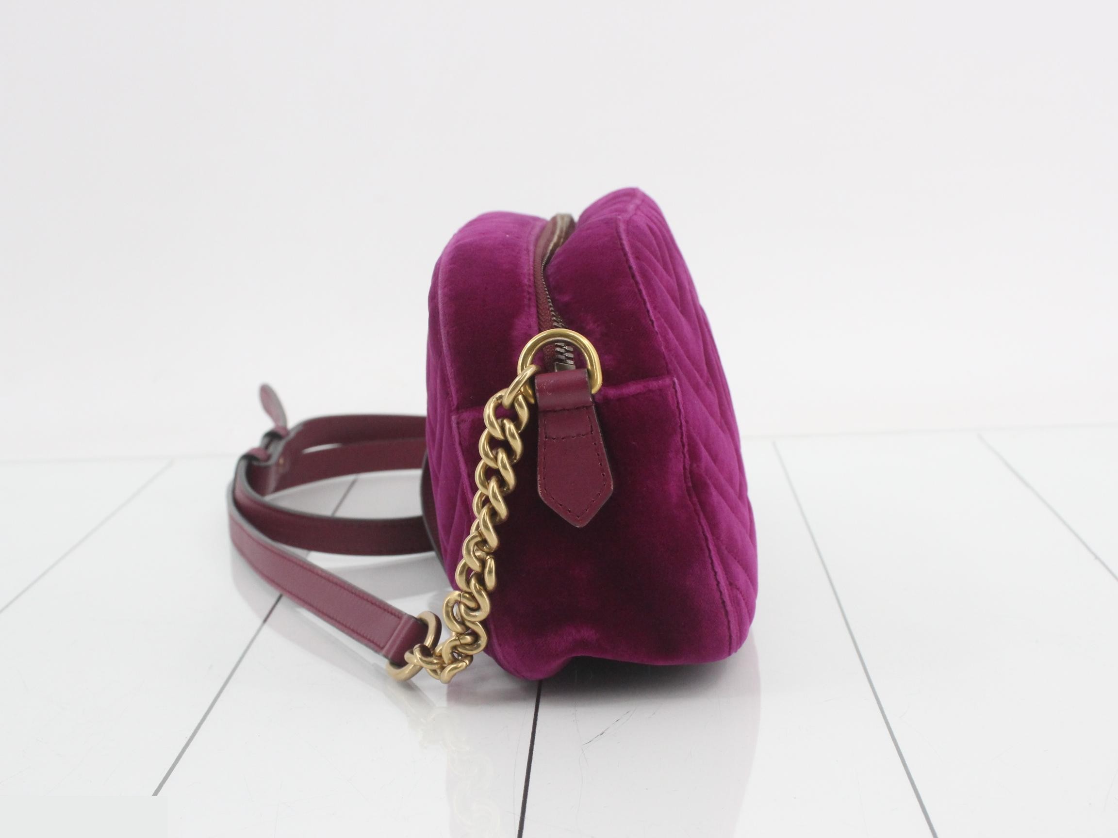 GG Marmont Velvet Shoulder Bag — view 3