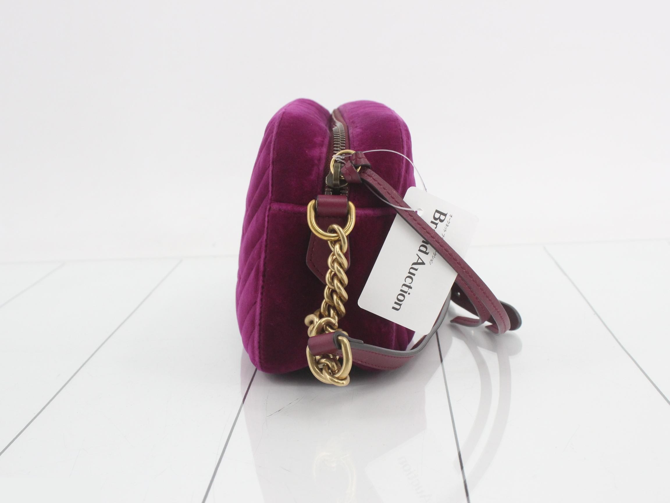GG Marmont Velvet Shoulder Bag — view 4