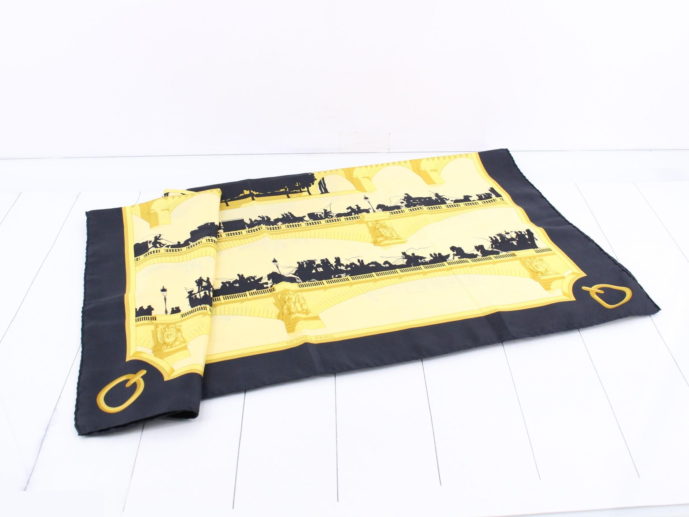scarf — view 3
