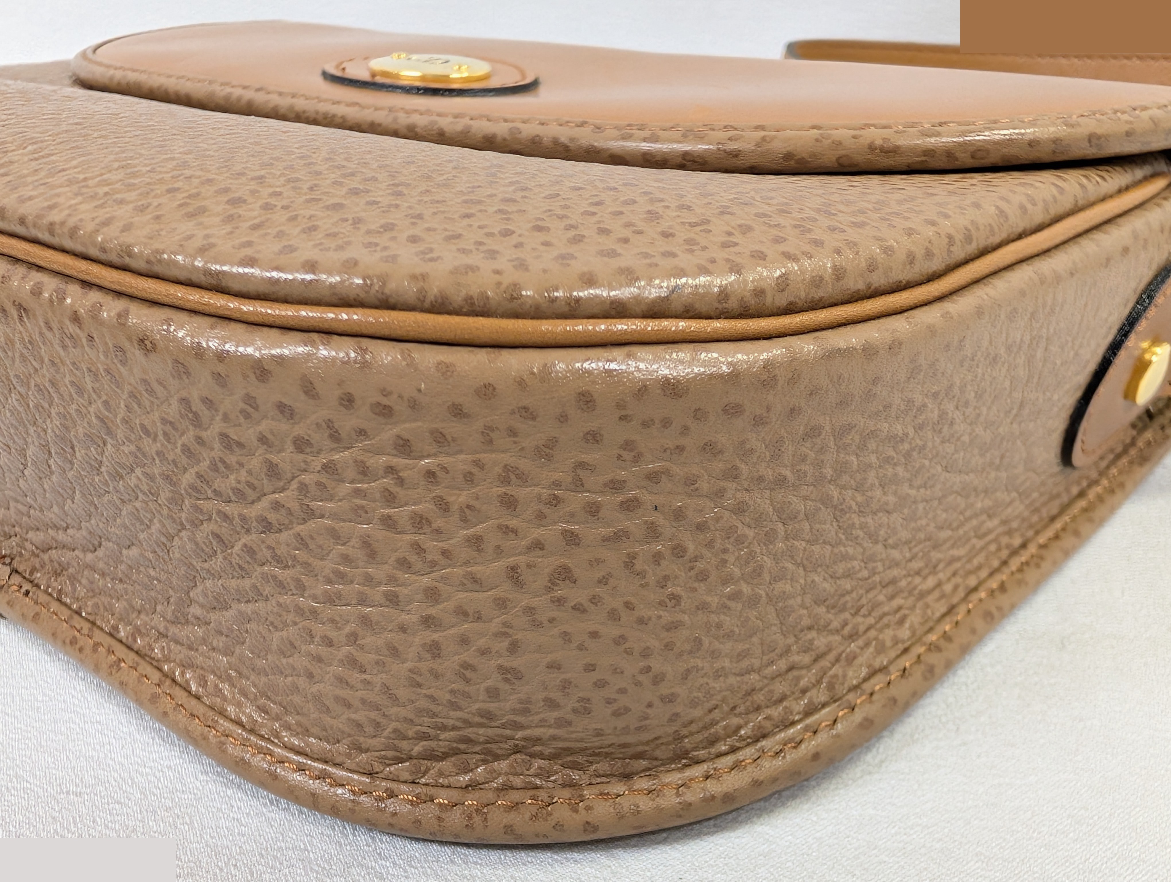 CD logo shoulder bag, flap, leather, brown — view 3