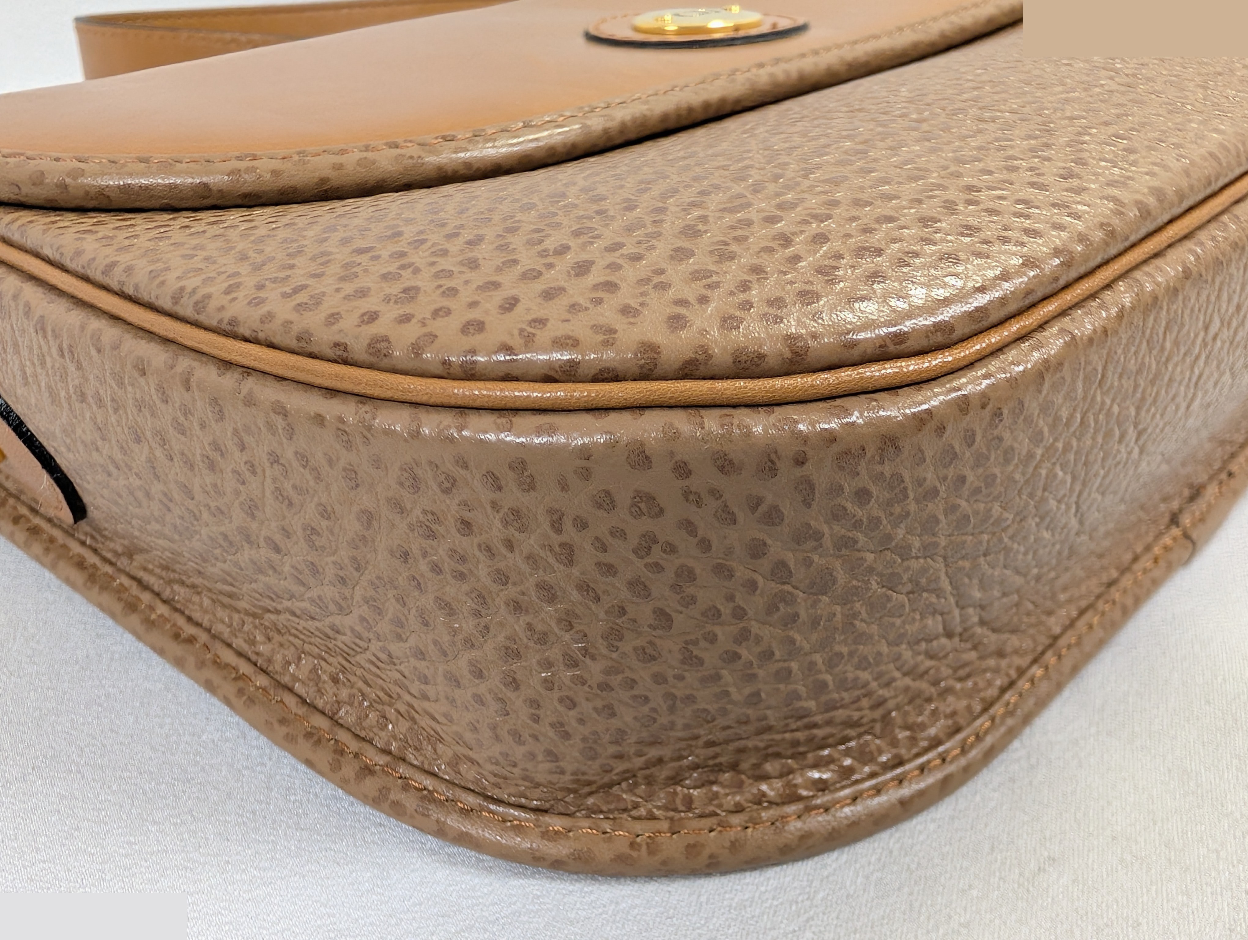 CD logo shoulder bag, flap, leather, brown — view 4