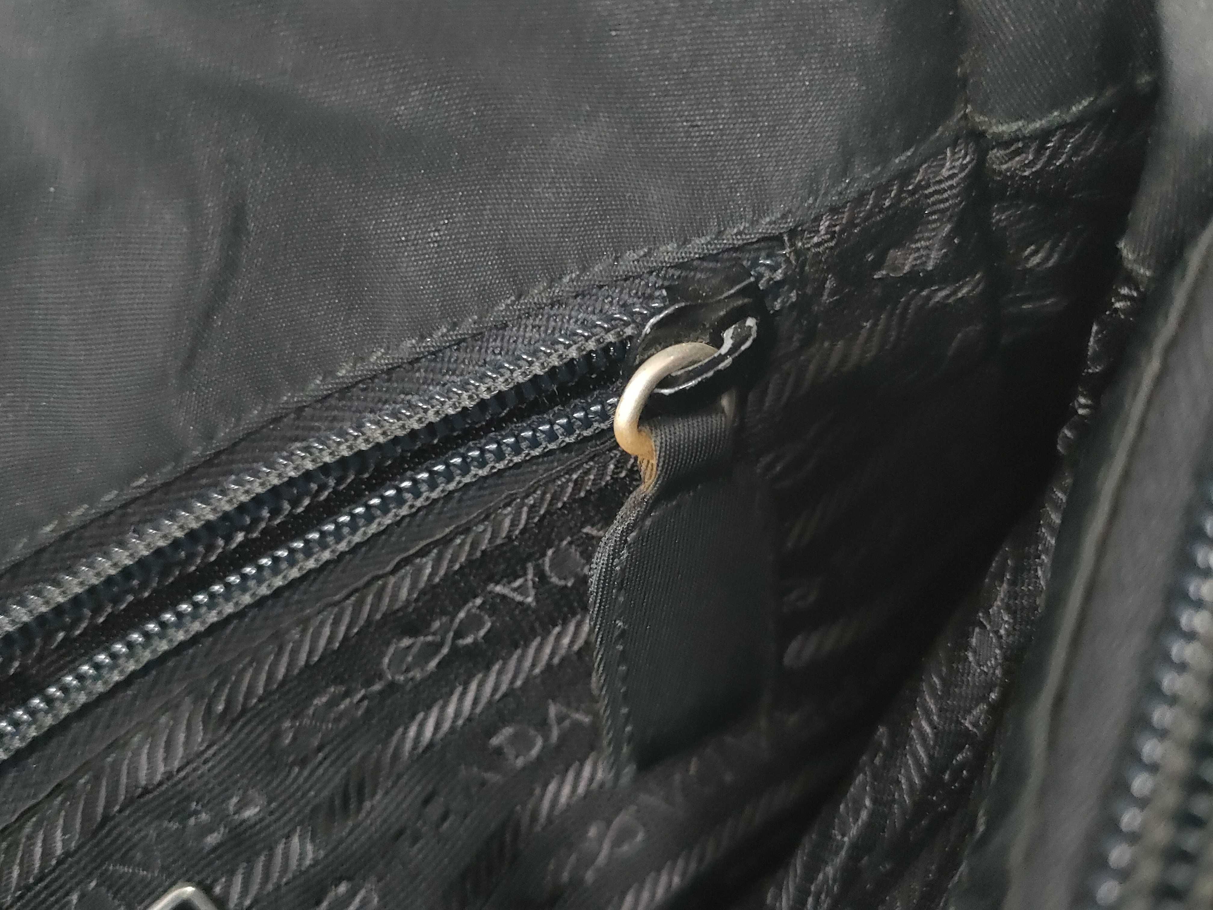 Nylon Triangle Logo Handbag (IY9107) Handbag — view 15