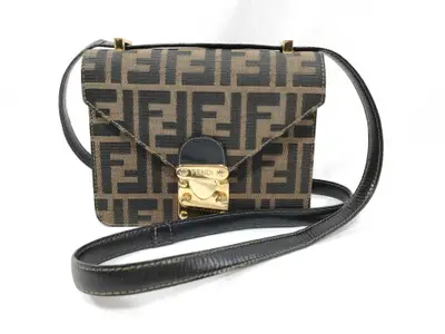 Zucca Shoulder Bag