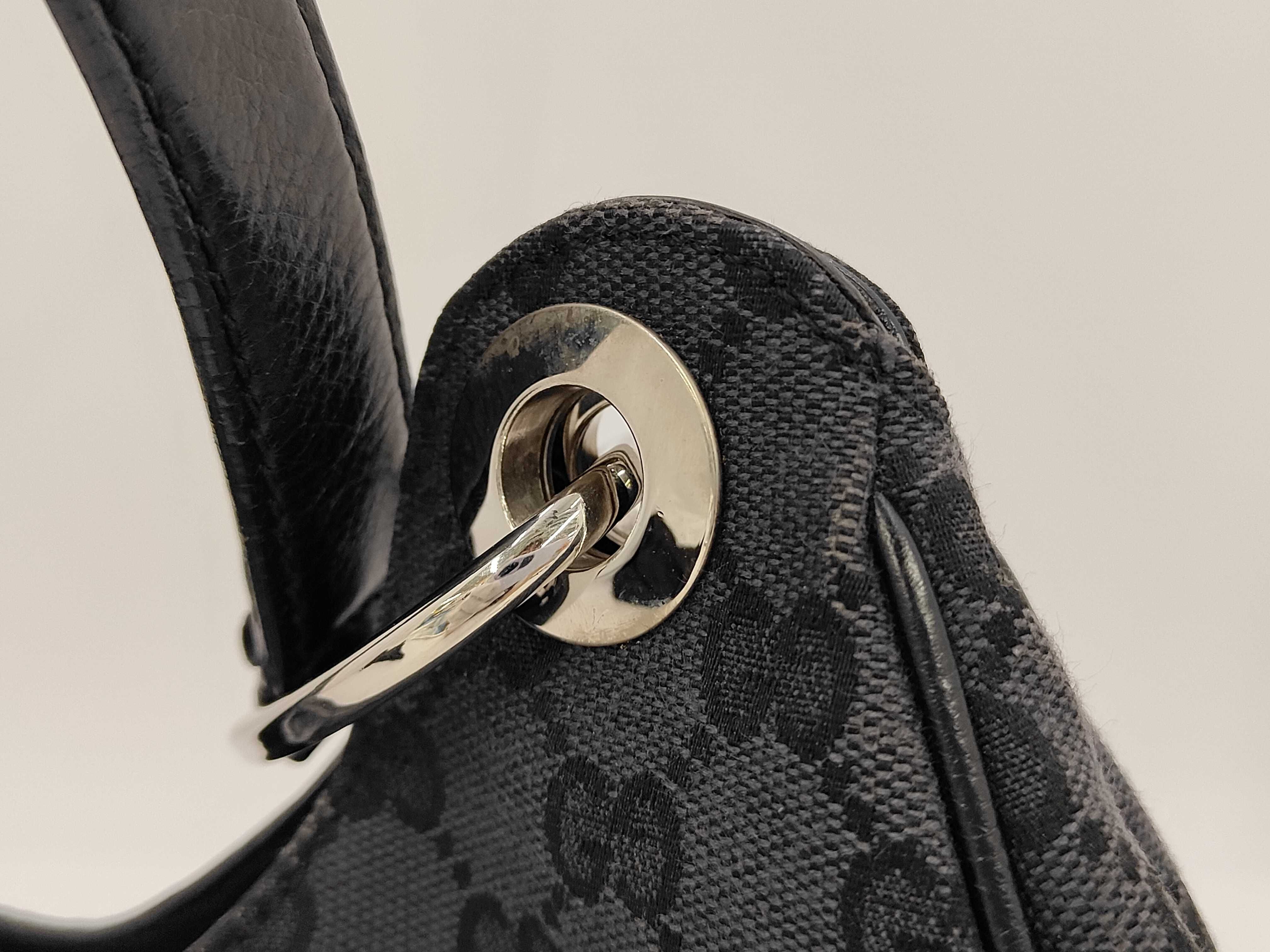 GG Canvas Hobo Bag Shoulder Bag — view 3