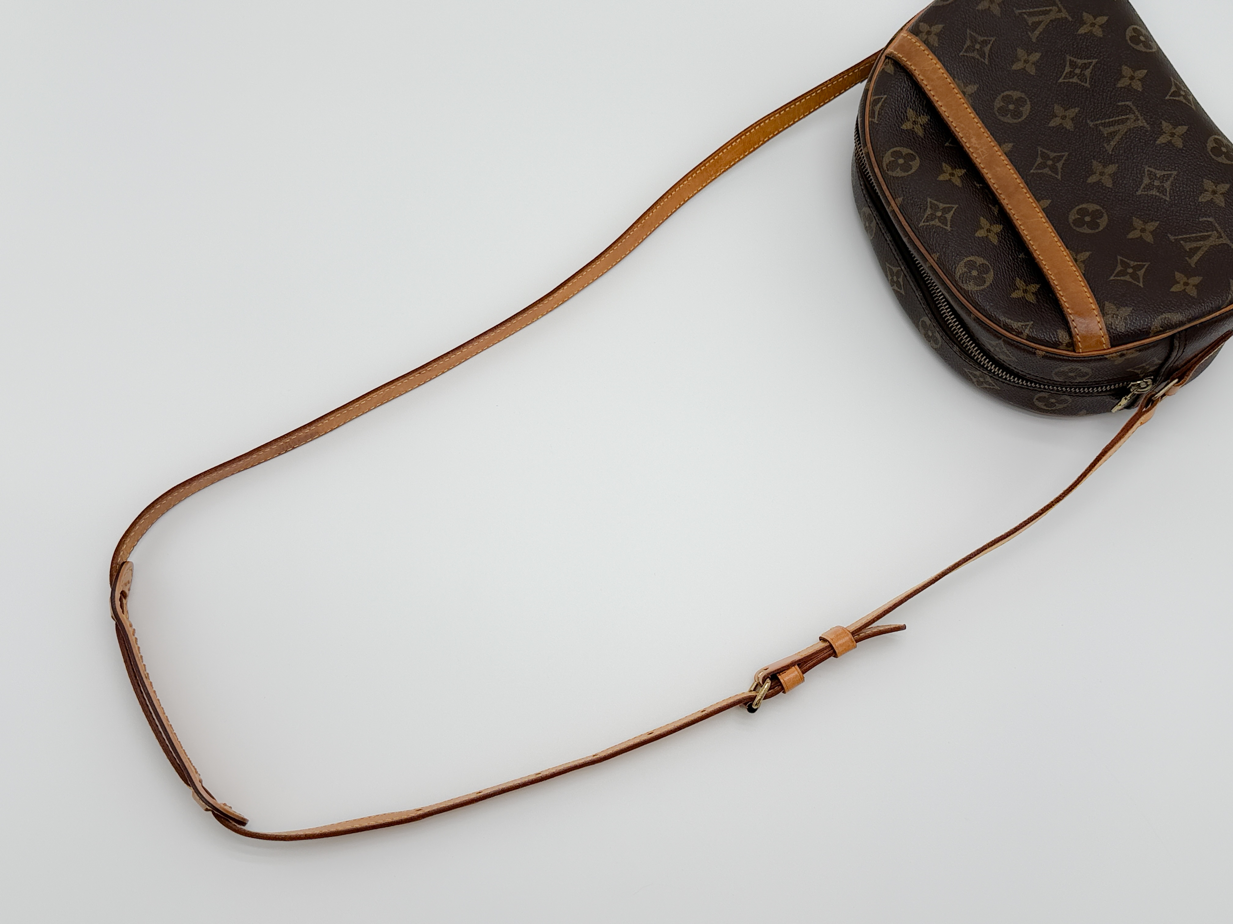 Monogram M51221 Blois BA0022 Shoulder Bag (No Stickiness) — view 3
