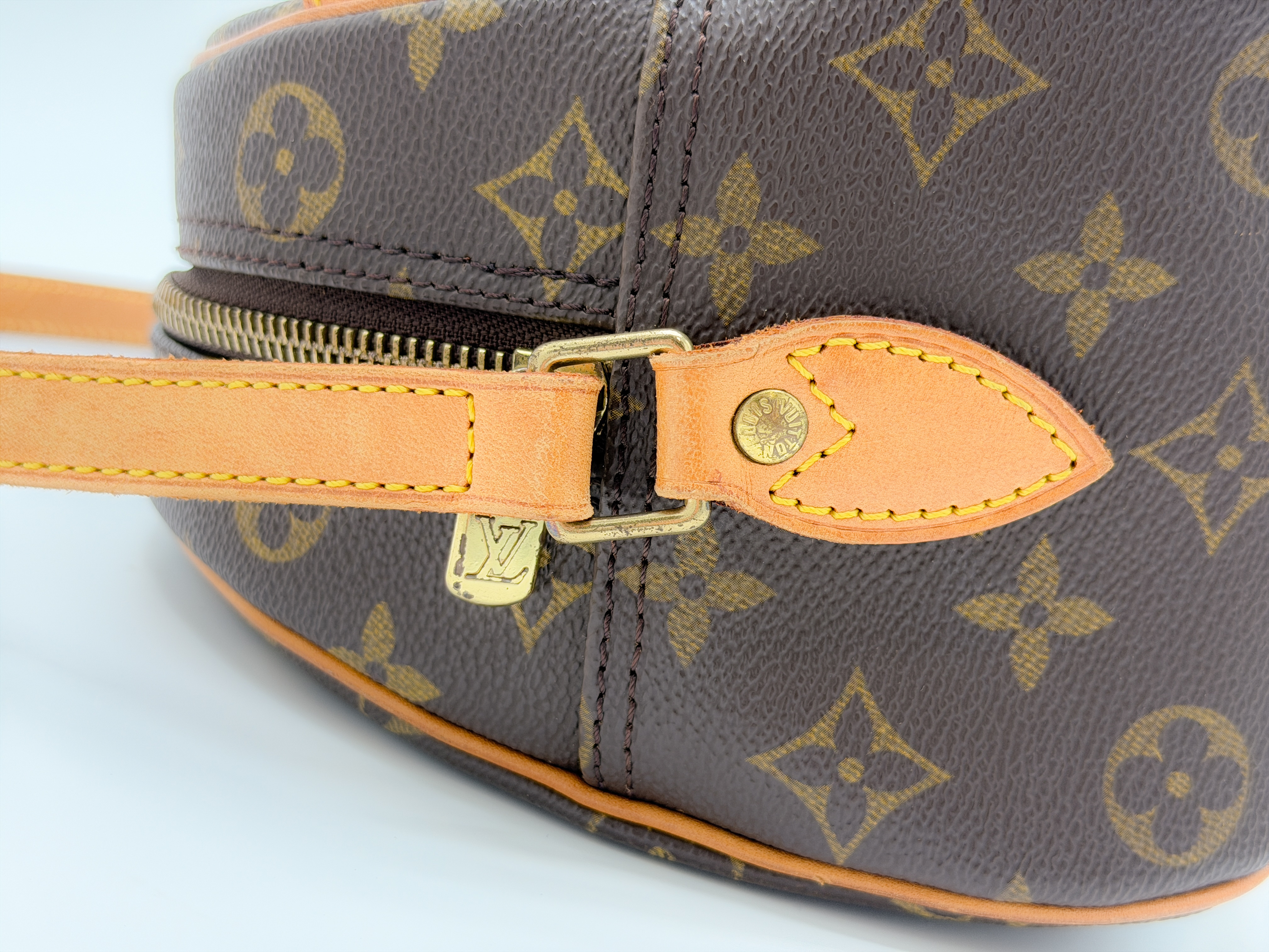 Monogram M51221 Blois BA0022 Shoulder Bag (No Stickiness) — view 6