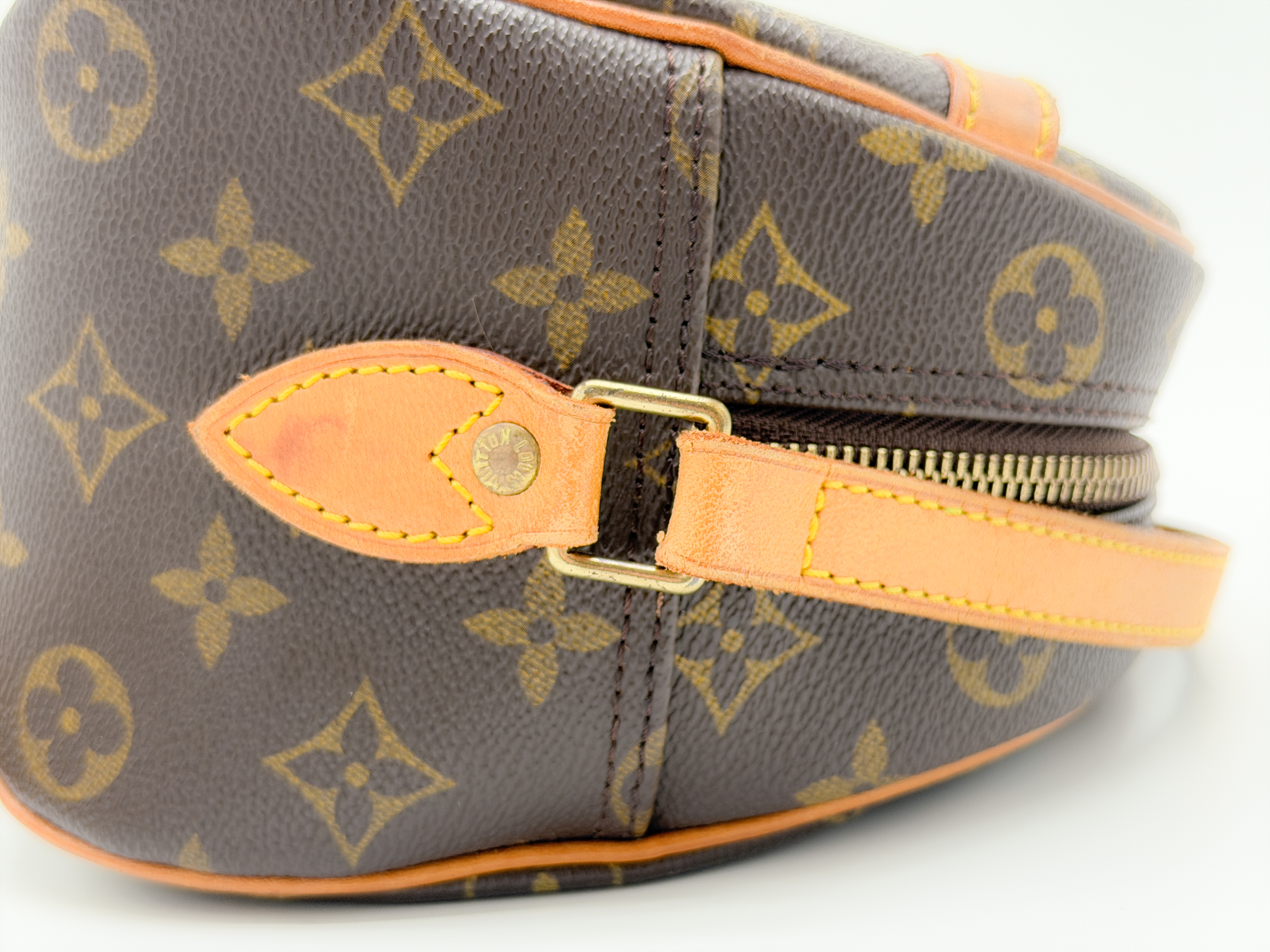 Monogram M51221 Blois BA0022 Shoulder Bag (No Stickiness) — view 7
