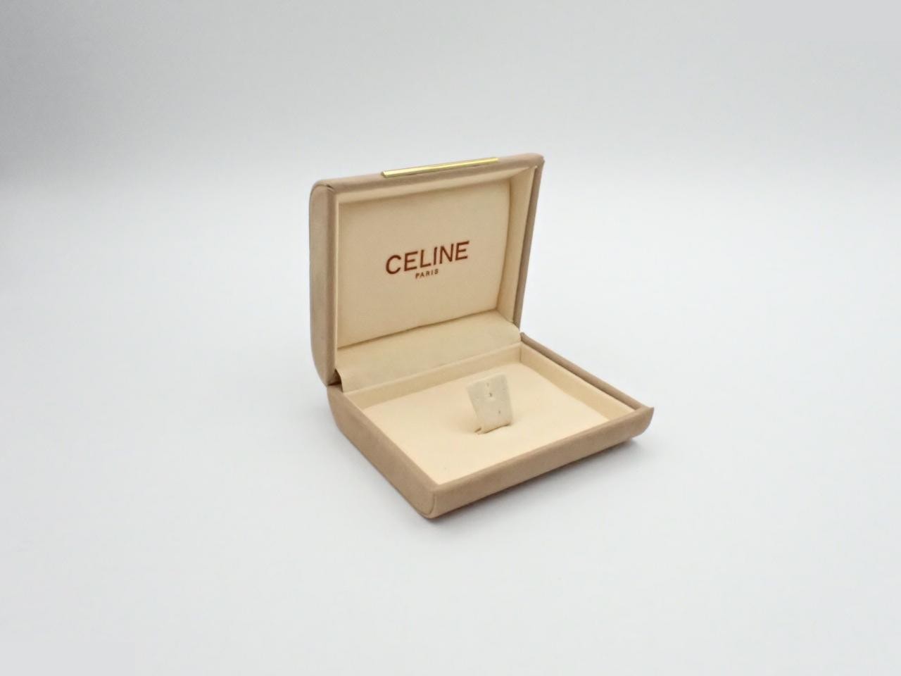 Other lines: Precious metals and lapel pins — view 4