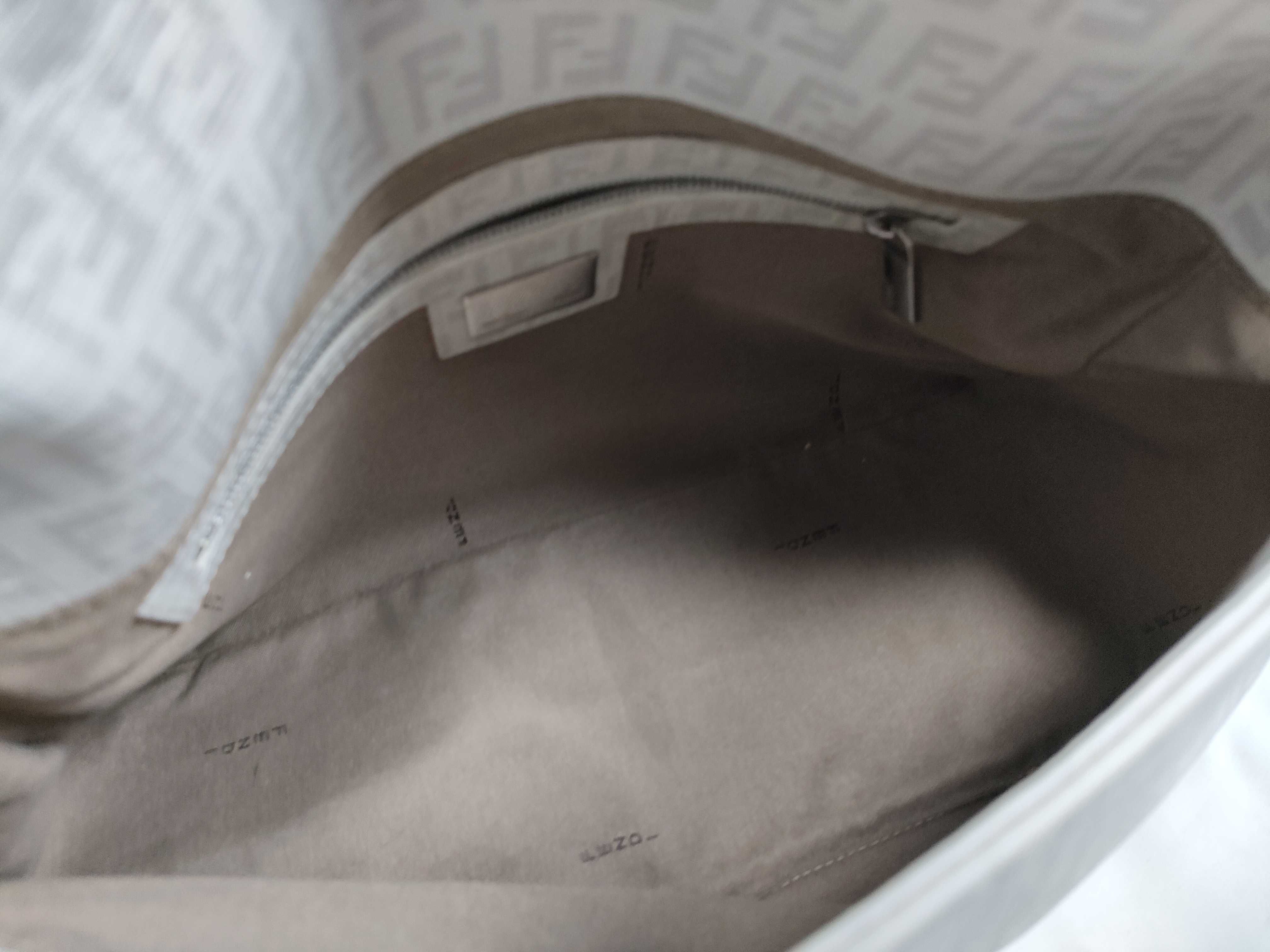Mamma Fendi Shoulder Bag — view 10