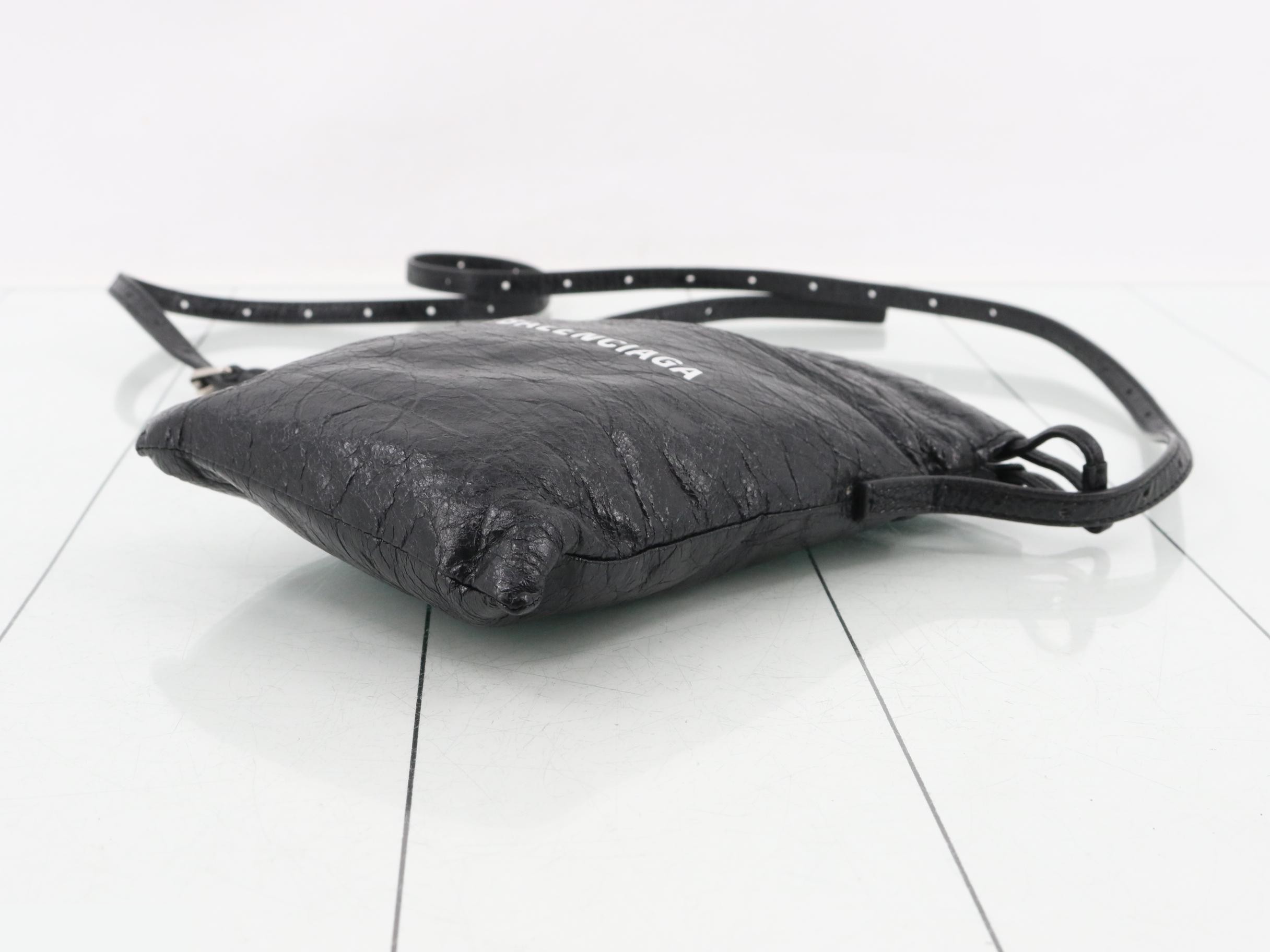Shoulder bag with phone holder — view 6