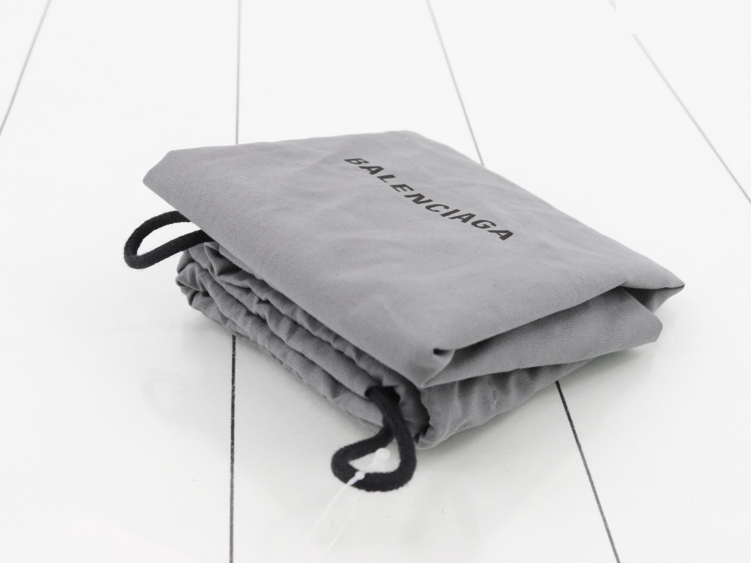 Shoulder bag with phone holder — view 7
