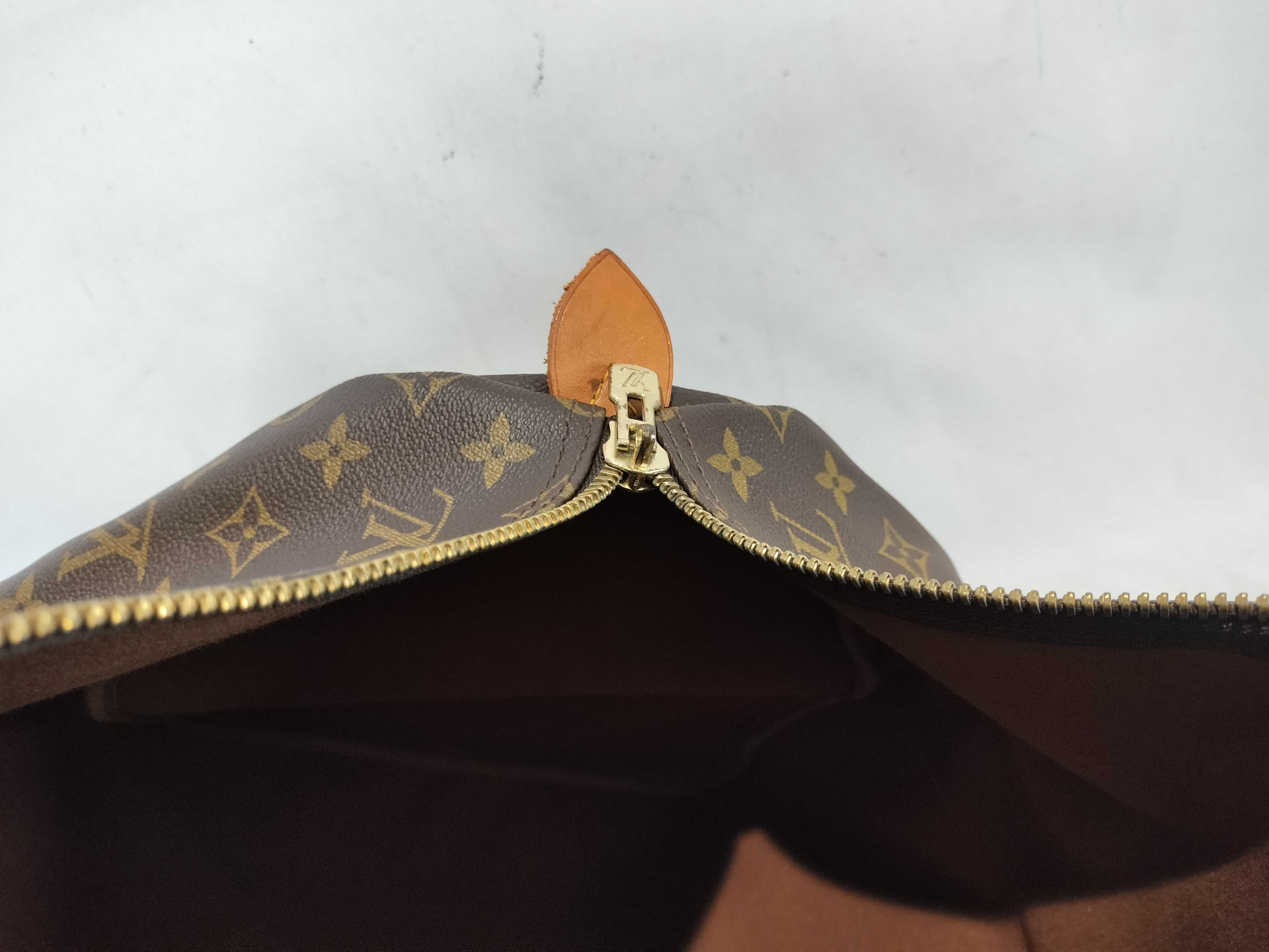 Monogram M41424 Keepall 55 Boston Bag — view 11