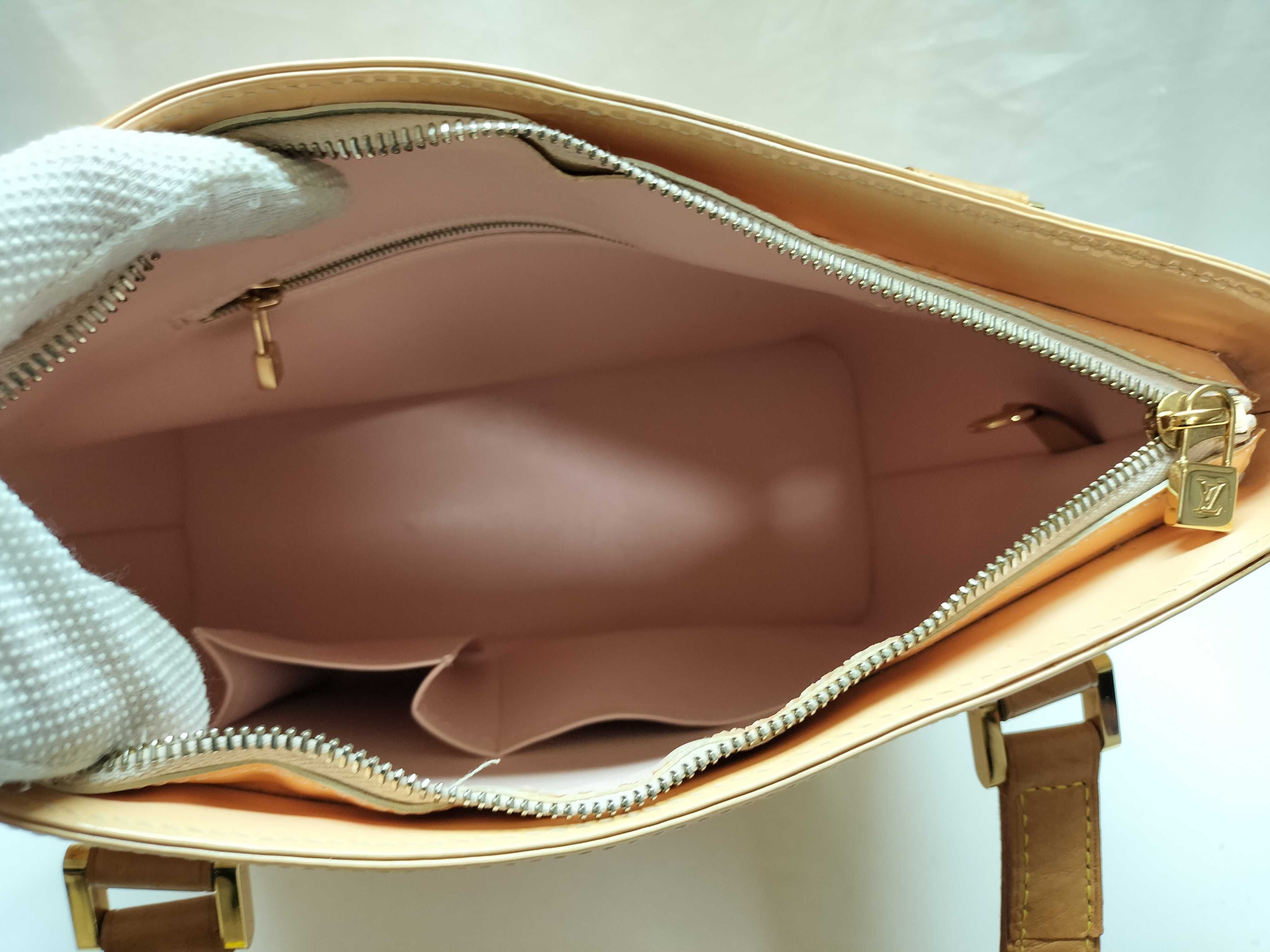 Vernis Houston Tote Bag — view 11