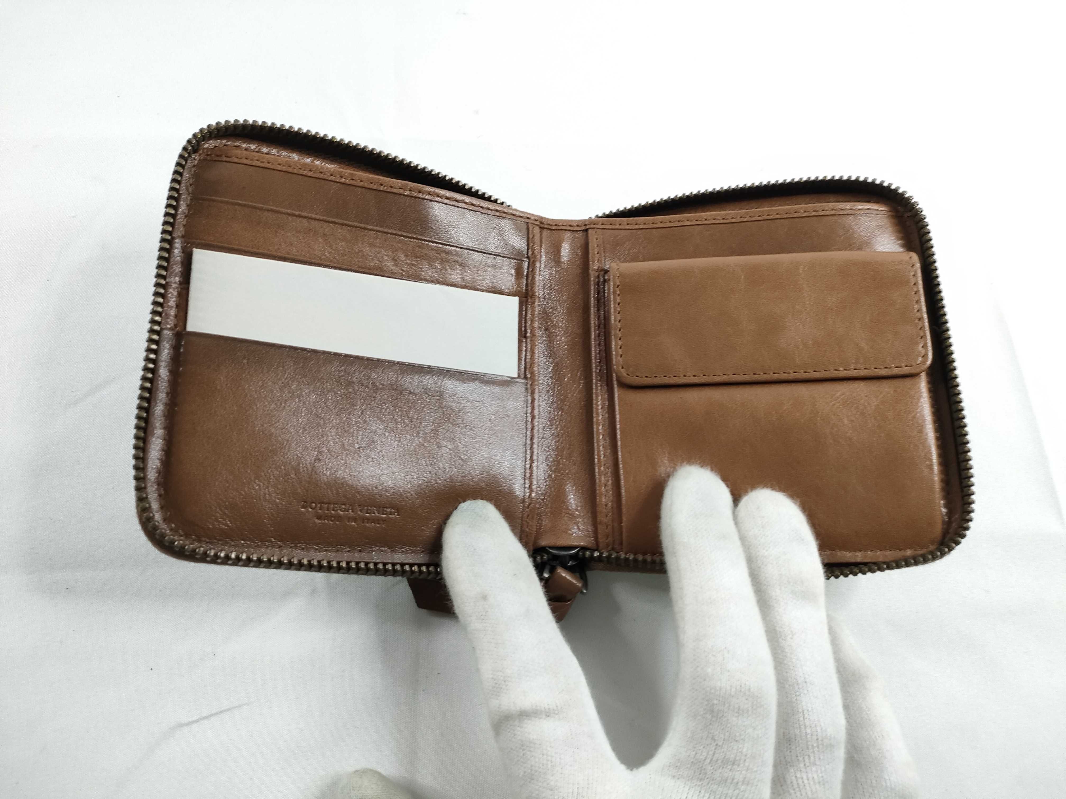 Velour-like Compact Zip Wallet — view 8