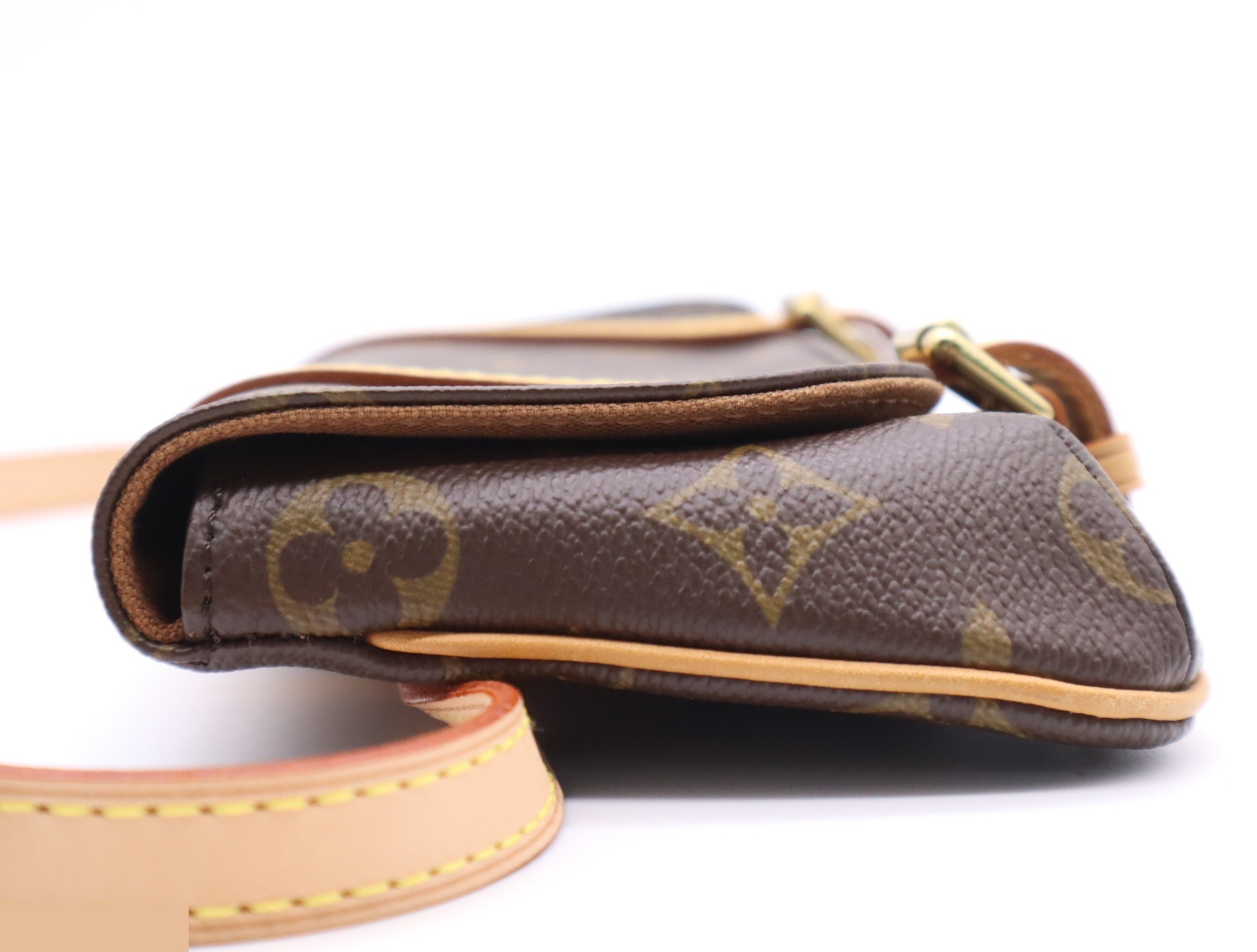 Pochette Marelle with shoulder strap — view 3