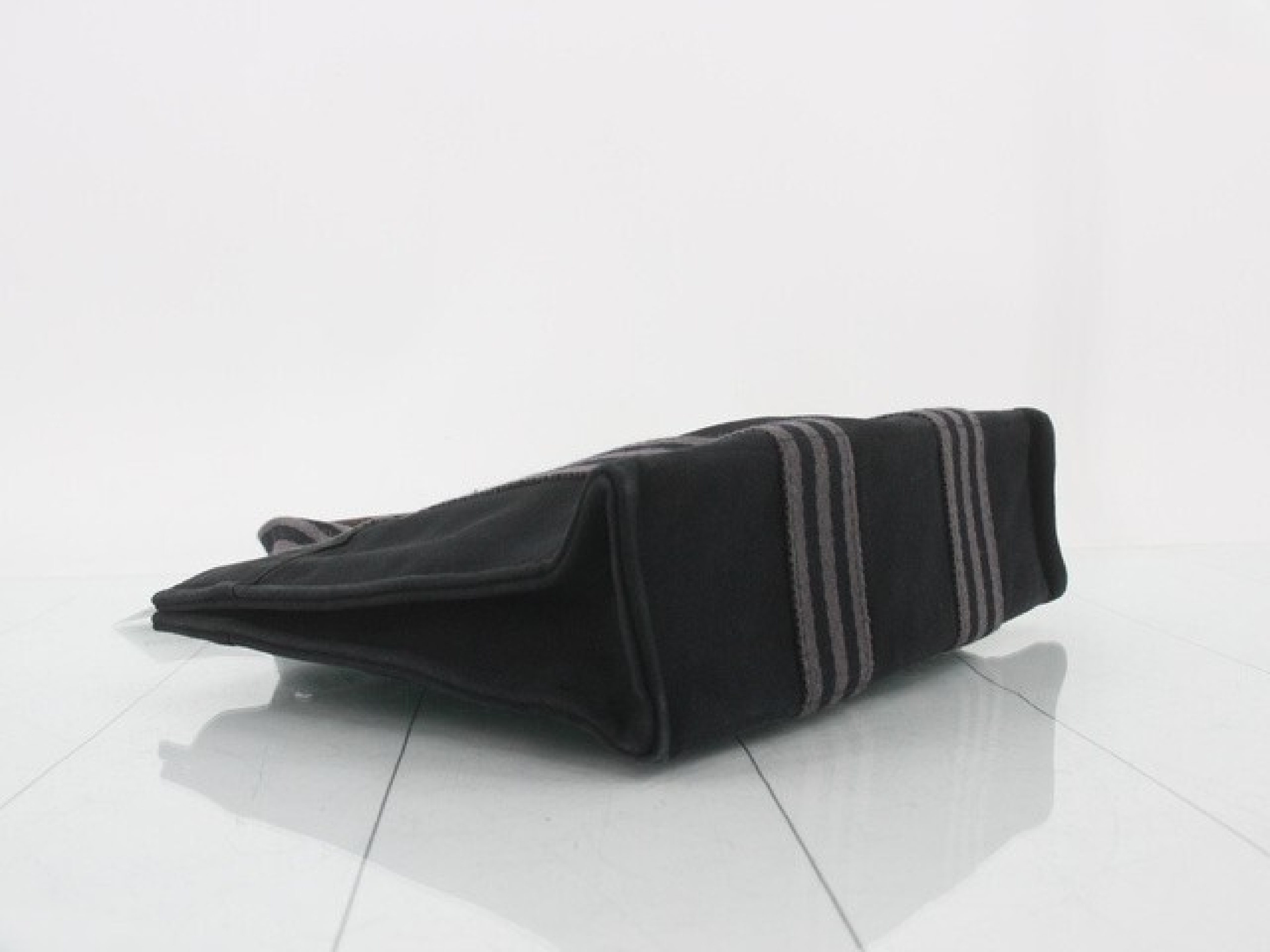 Fourre-Tout PM Tote Bag — view 3