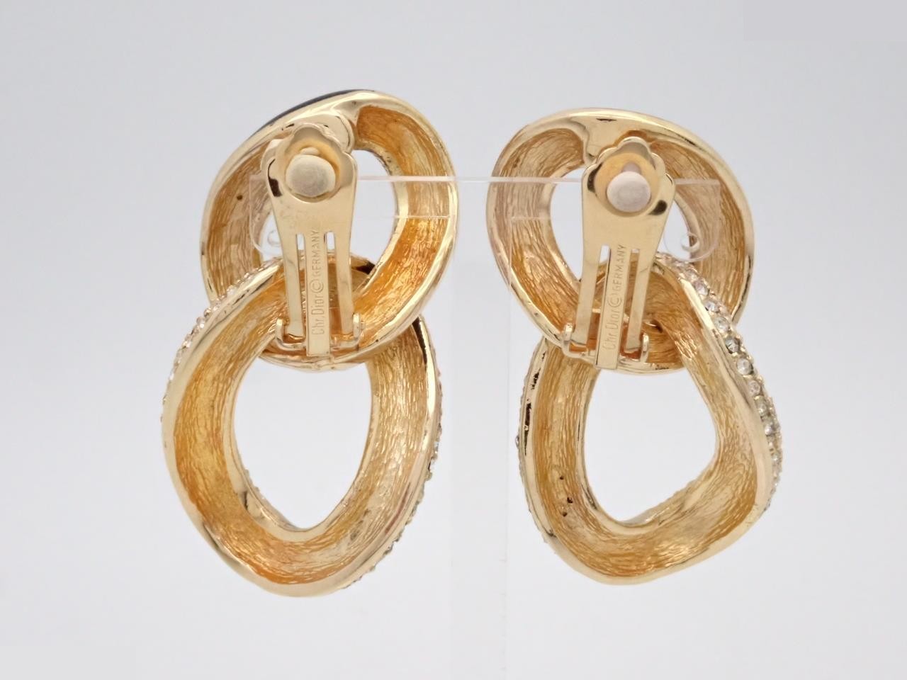 Other lines: Precious metals and earrings — view 2