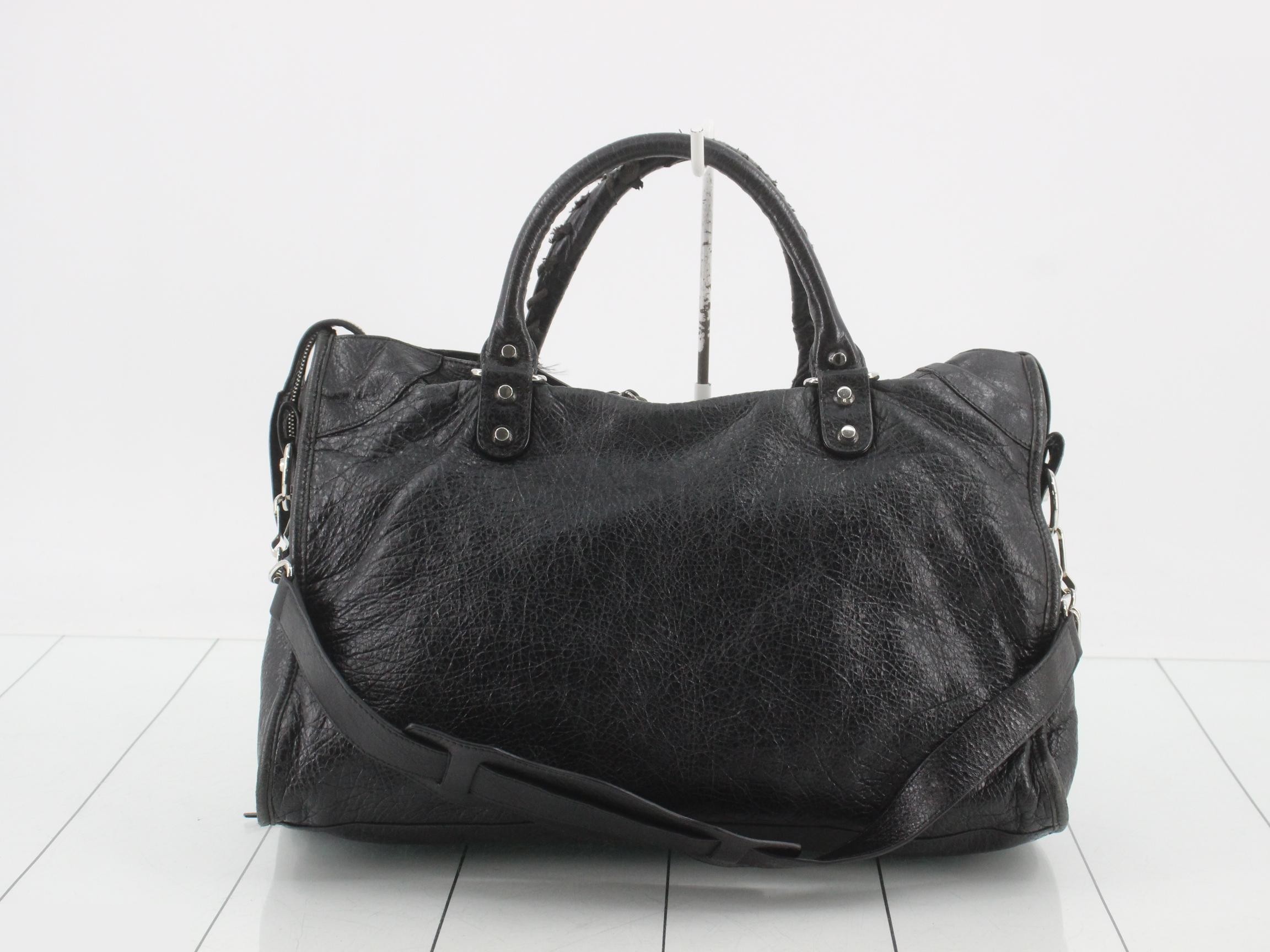 Classic handbag — view 2