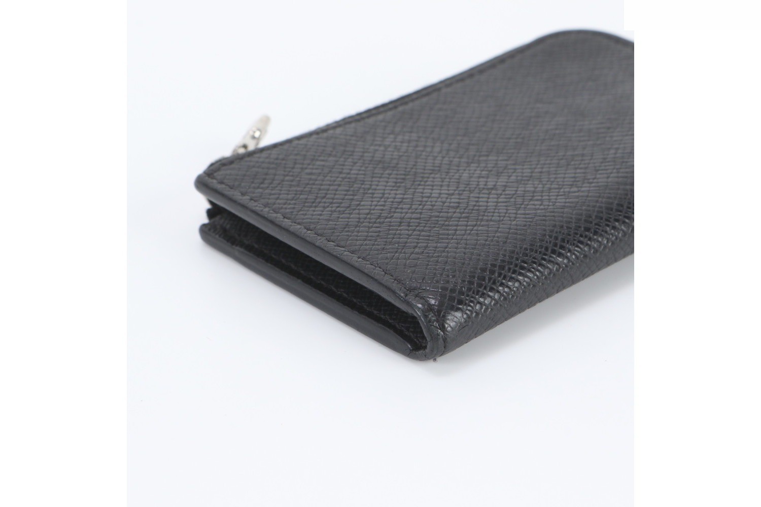 Taiga Portemonnaie Jour M63375 Leather Coin Case — view 4