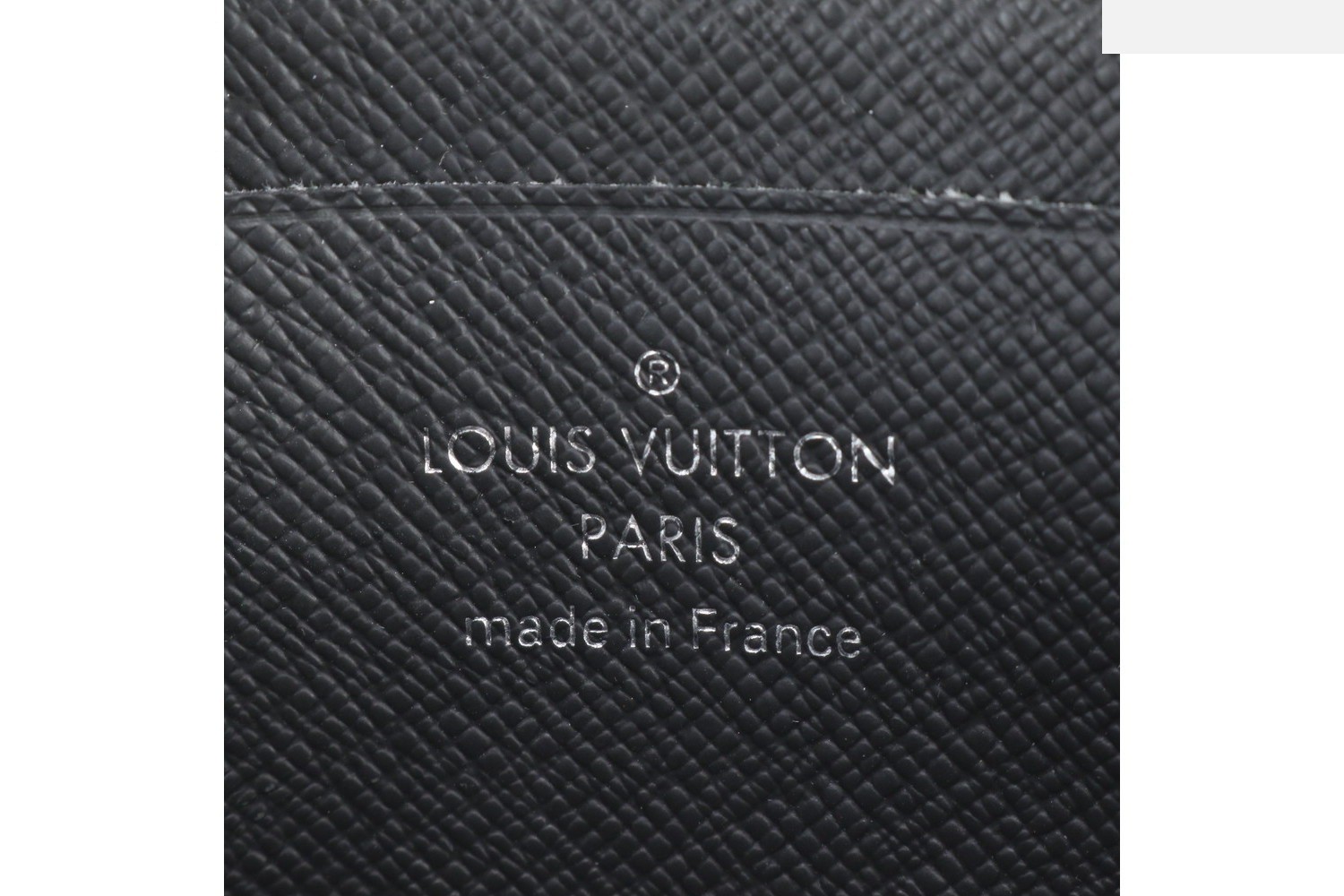 Taiga Portemonnaie Jour M63375 Leather Coin Case — view 7